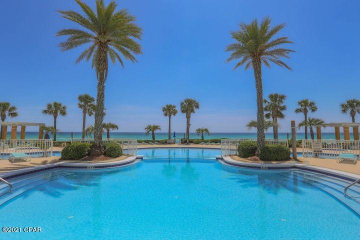 En Soleil Condo - Residential