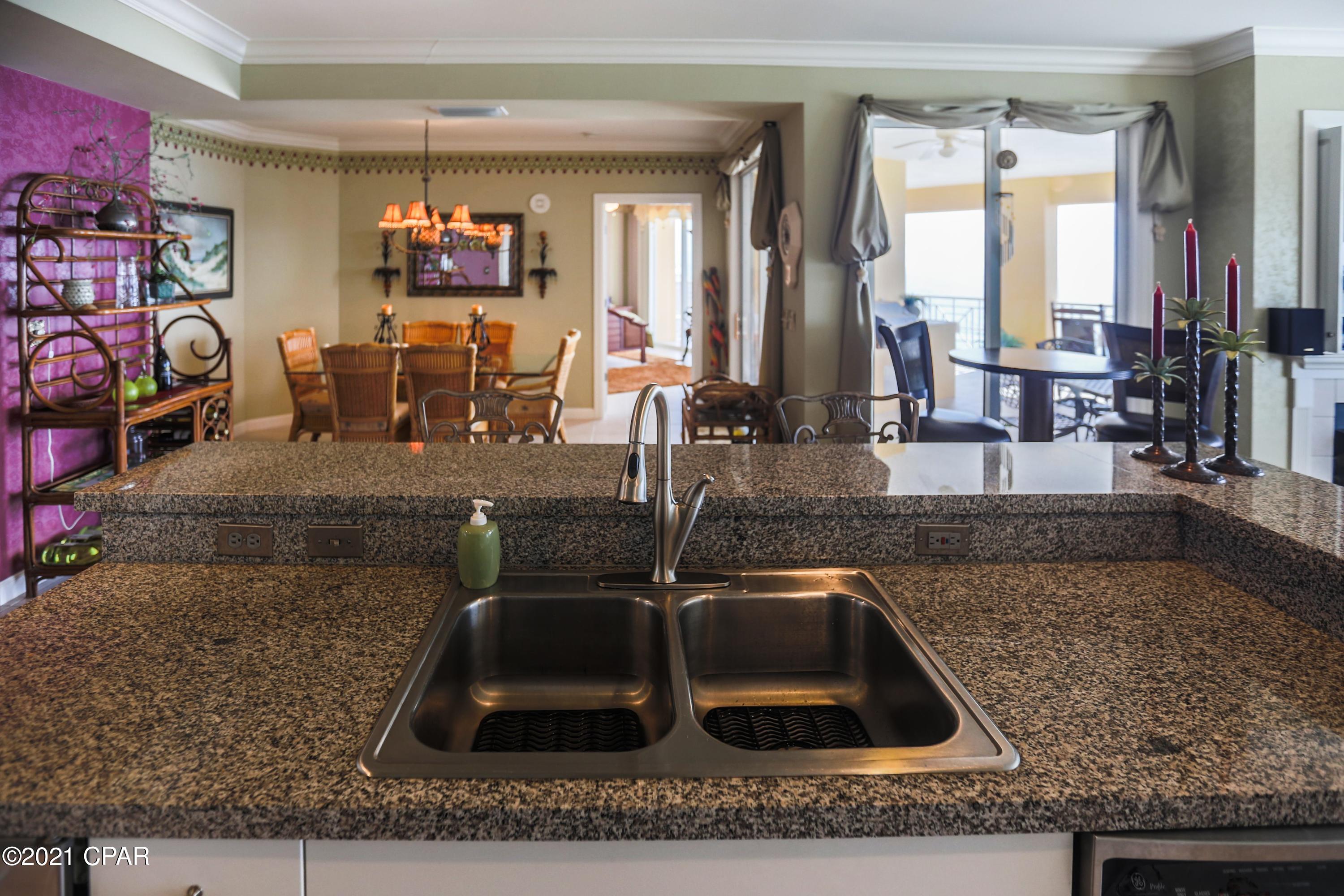 En Soleil Condo - Residential