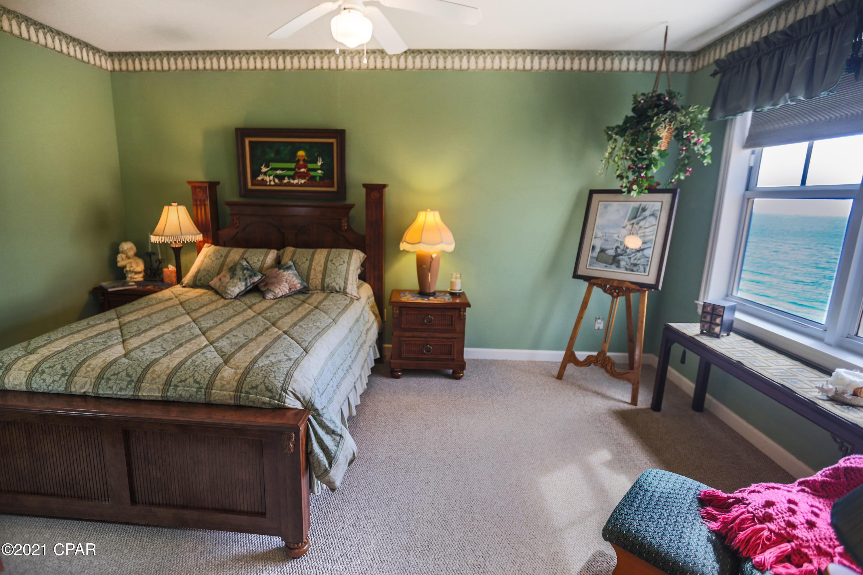 En Soleil Condo - Residential