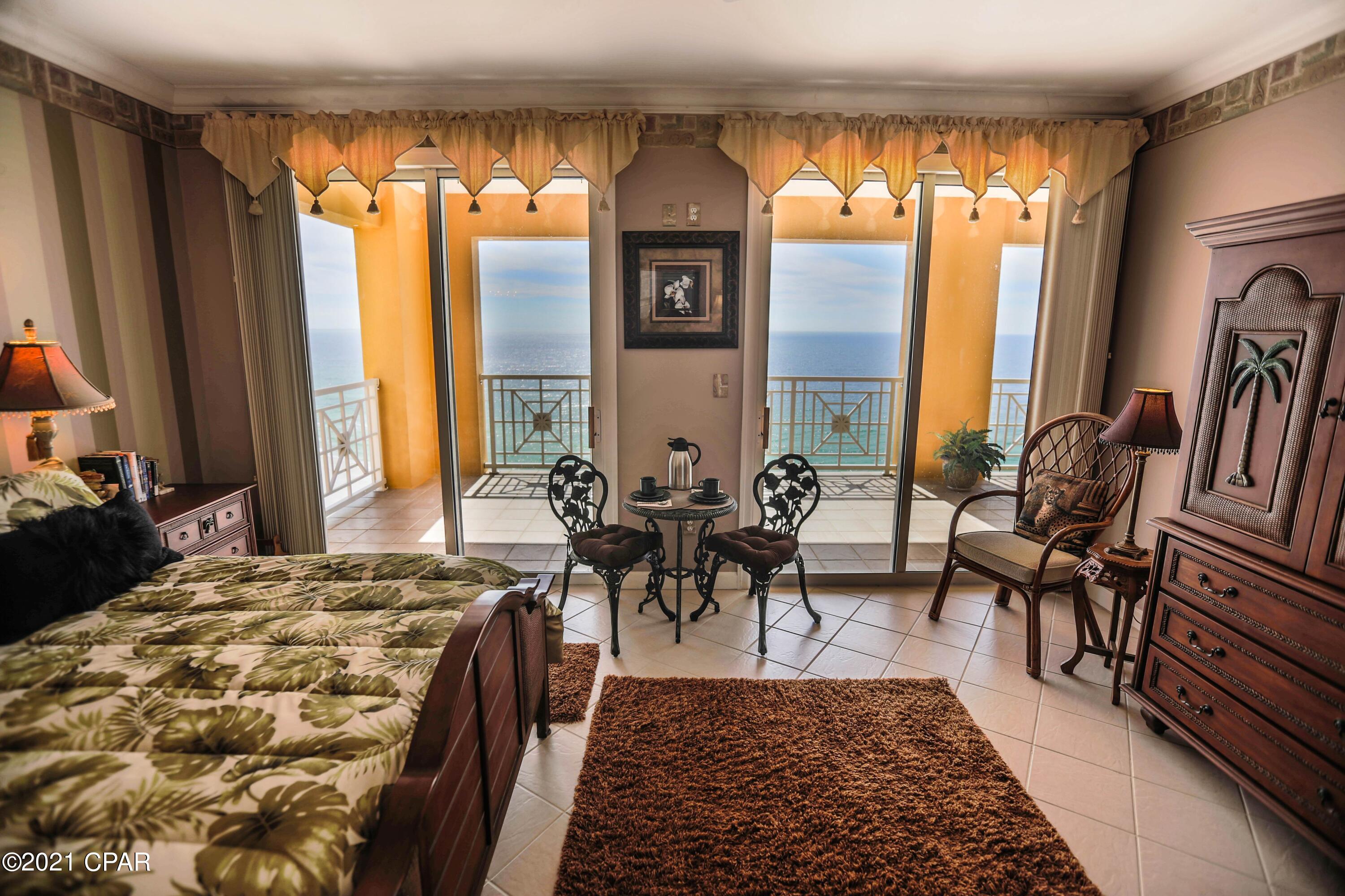 En Soleil Condo - Residential