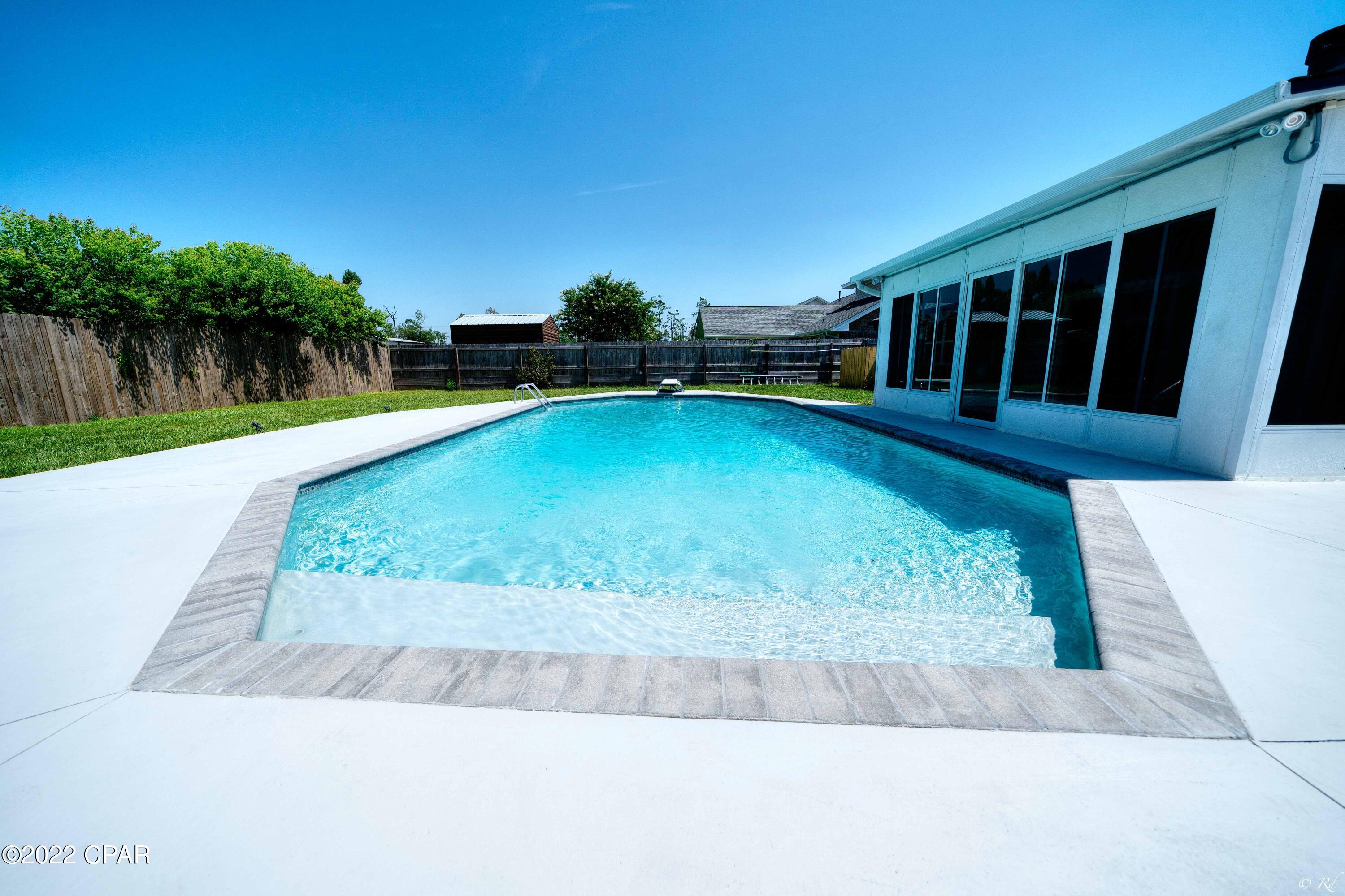 Colonial Est. - Residential