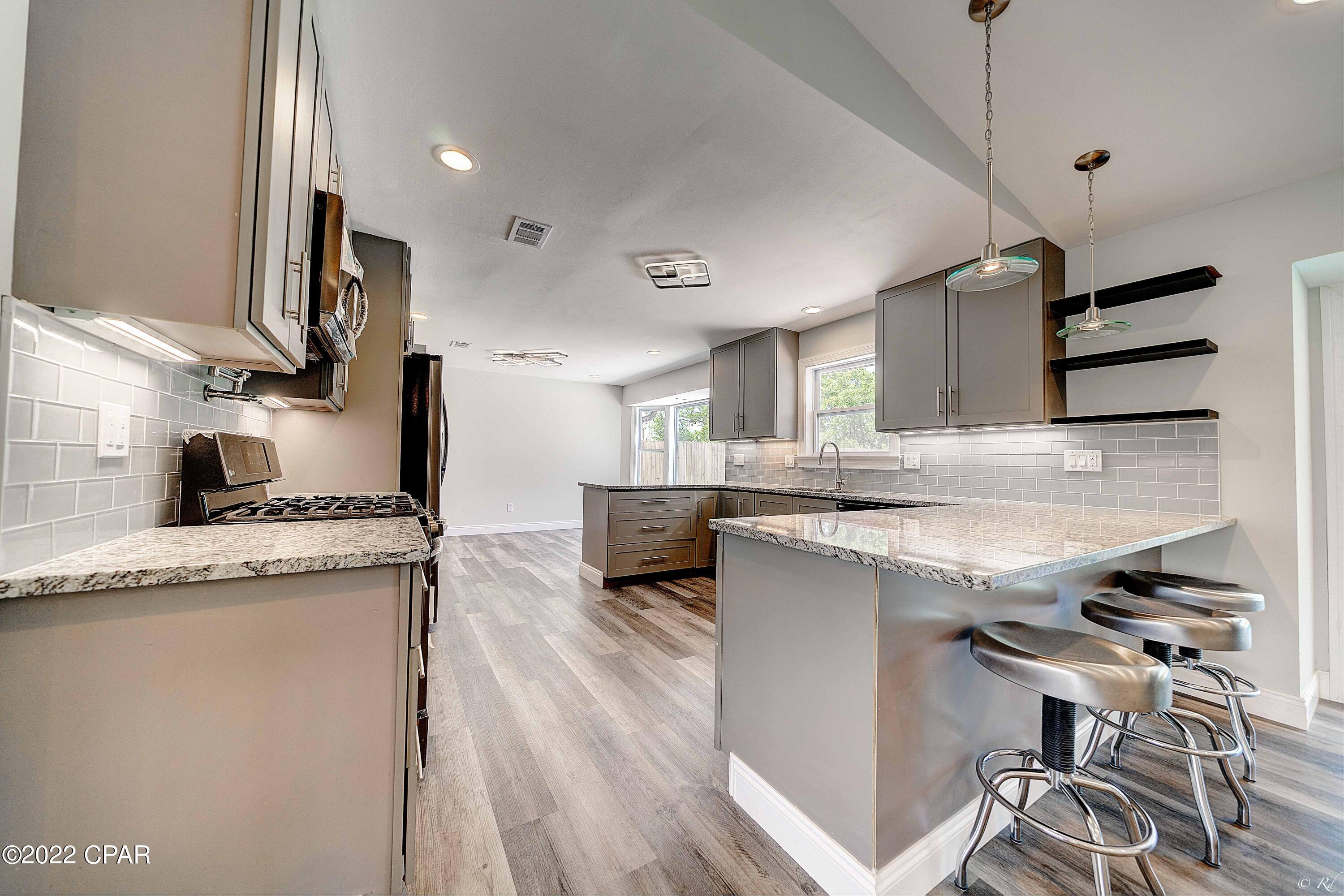 Colonial Est. - Residential