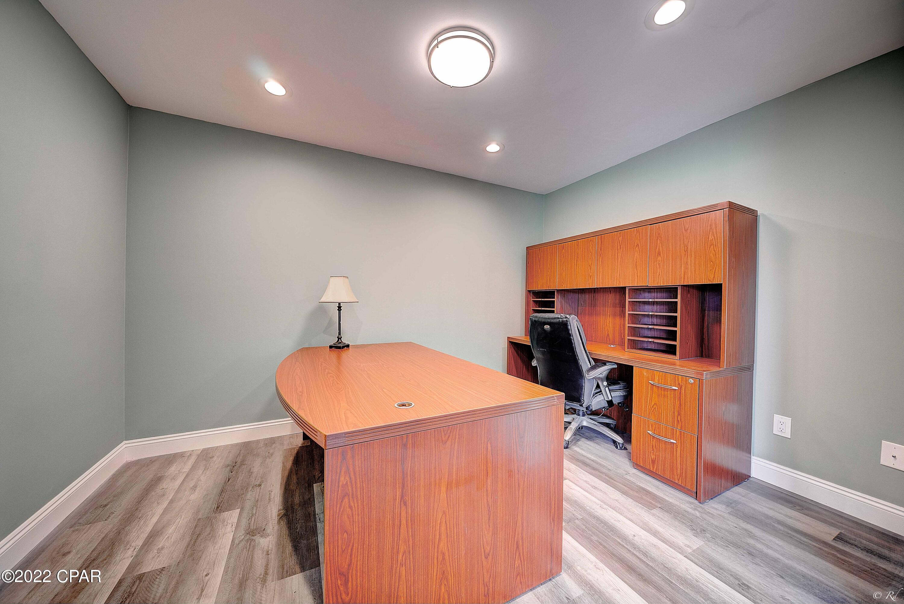 Colonial Est. - Residential