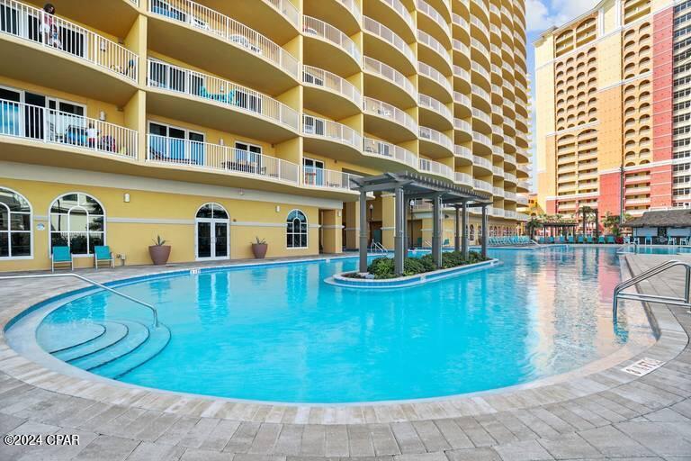 Calypso Towers III - Residential