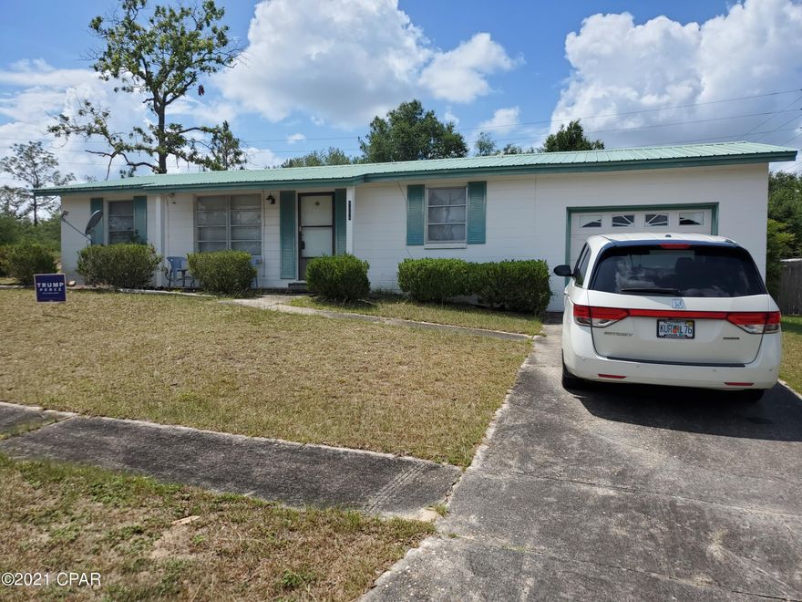 CURRENTLY UNDER CONTRACT, SELLER ACCEPTING BACKUP OFFERS.