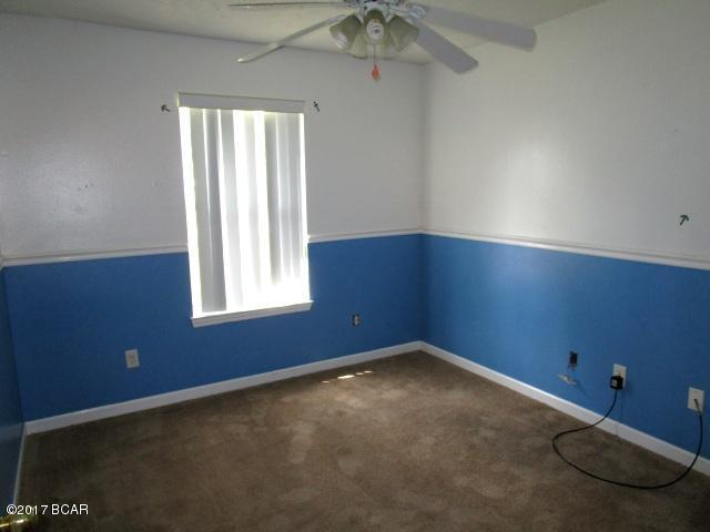 Parkway Manor Est - Residential