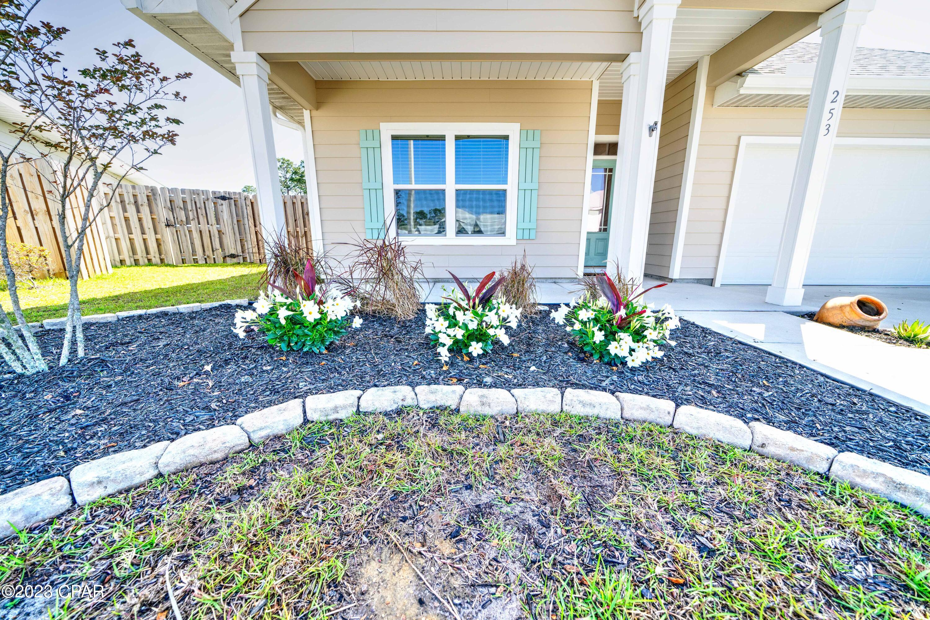 Emerald Cove Villas - Residential