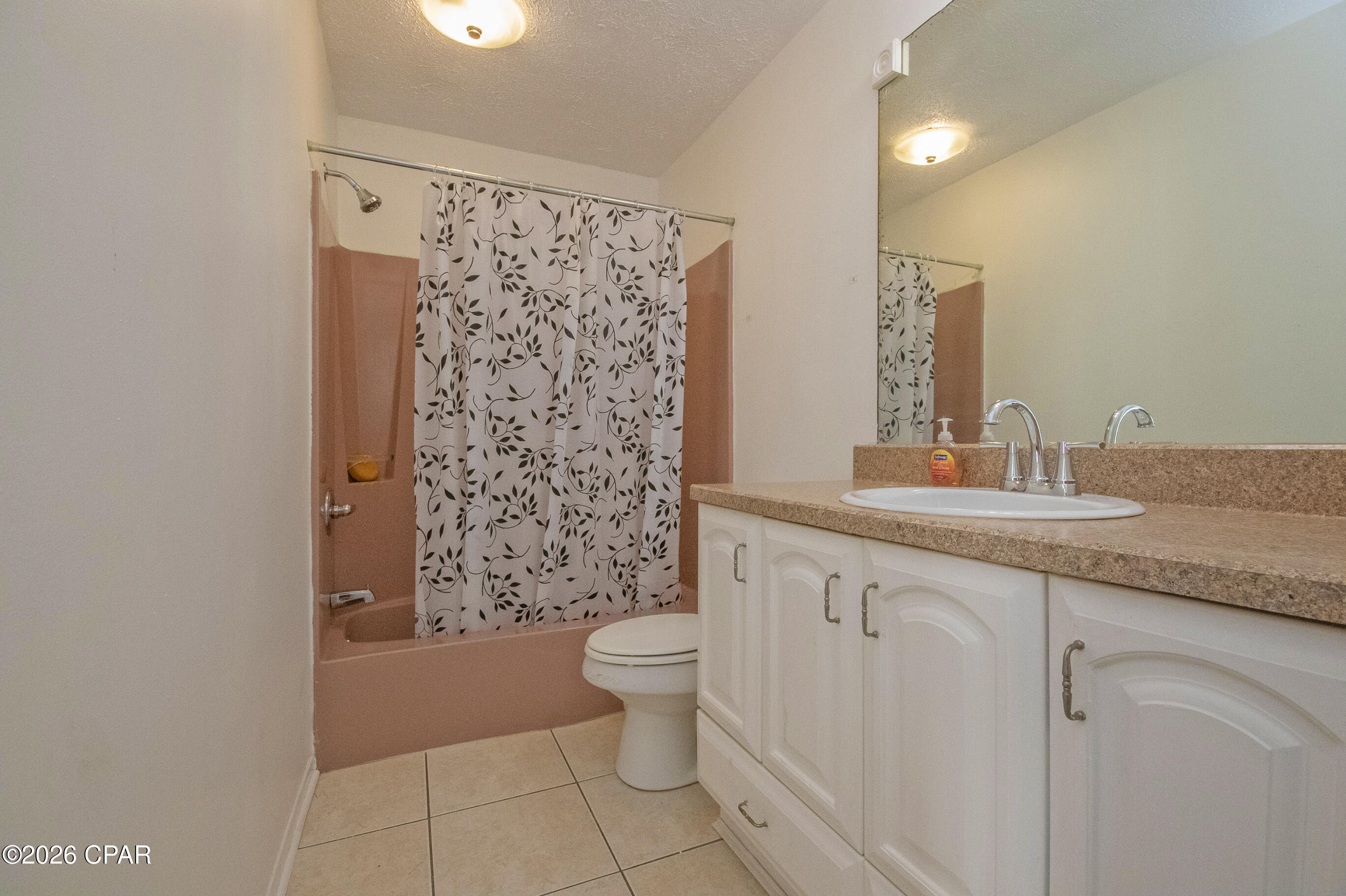 Shade Tree Condo Ph II - Residential