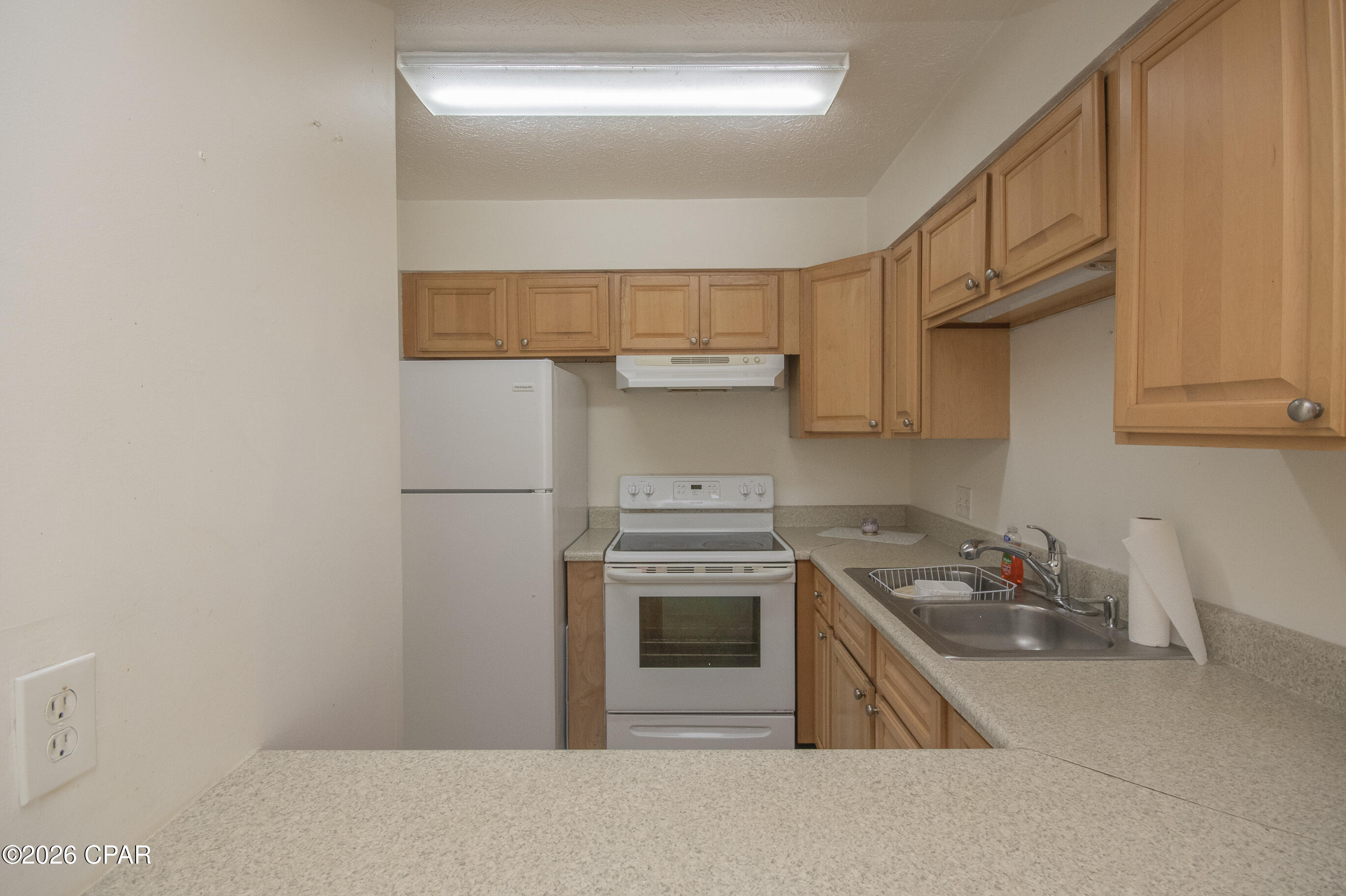 Shade Tree Condo Ph II - Residential