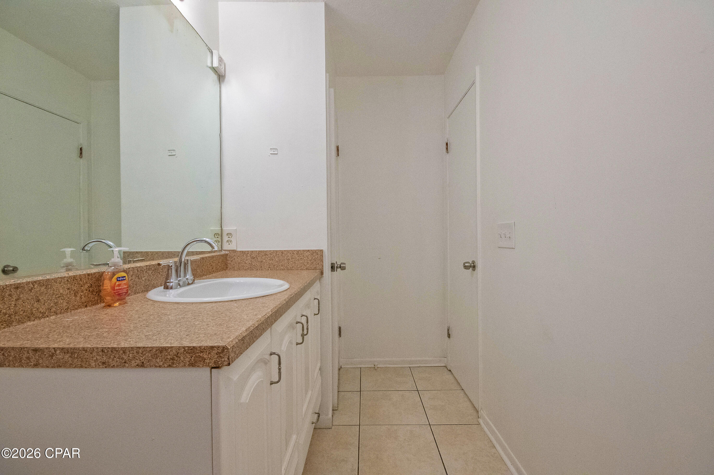 Shade Tree Condo Ph II - Residential