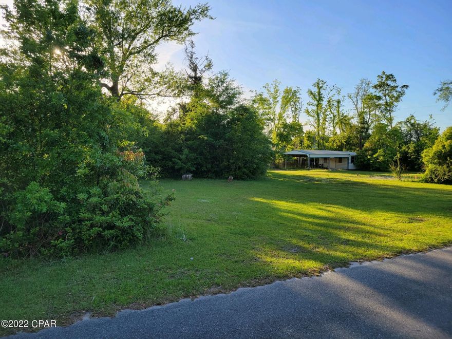 This Beautiful Residential lot is a great place to build your dream home! Property is in zone X per FEMA Flood Map Website. This property is 0.2 miles from Parker Elementary, 0.5 miles from Parker Sports Complex and 3.9 miles from Tyndall AFB Visitor's Center.