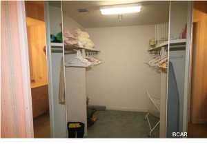 Summerwinds Condo - Residential