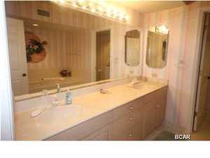 Summerwinds Condo - Residential