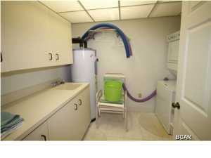 Summerwinds Condo - Residential