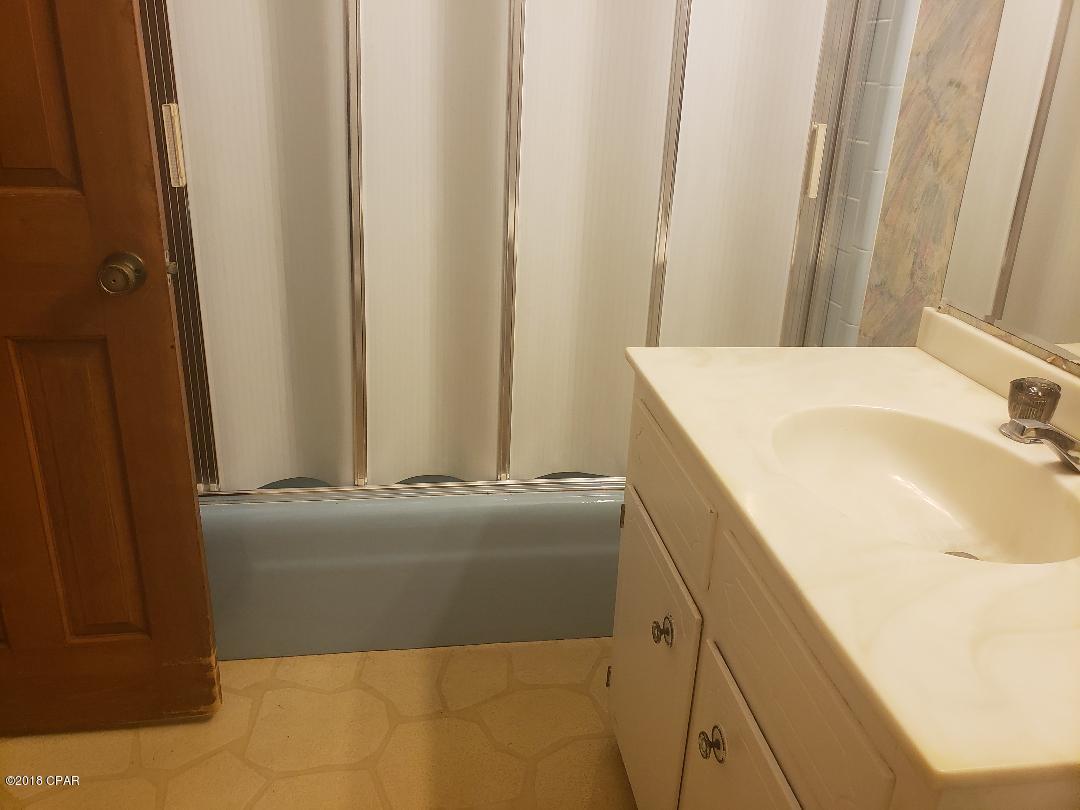 Bay Park Manor - Residential