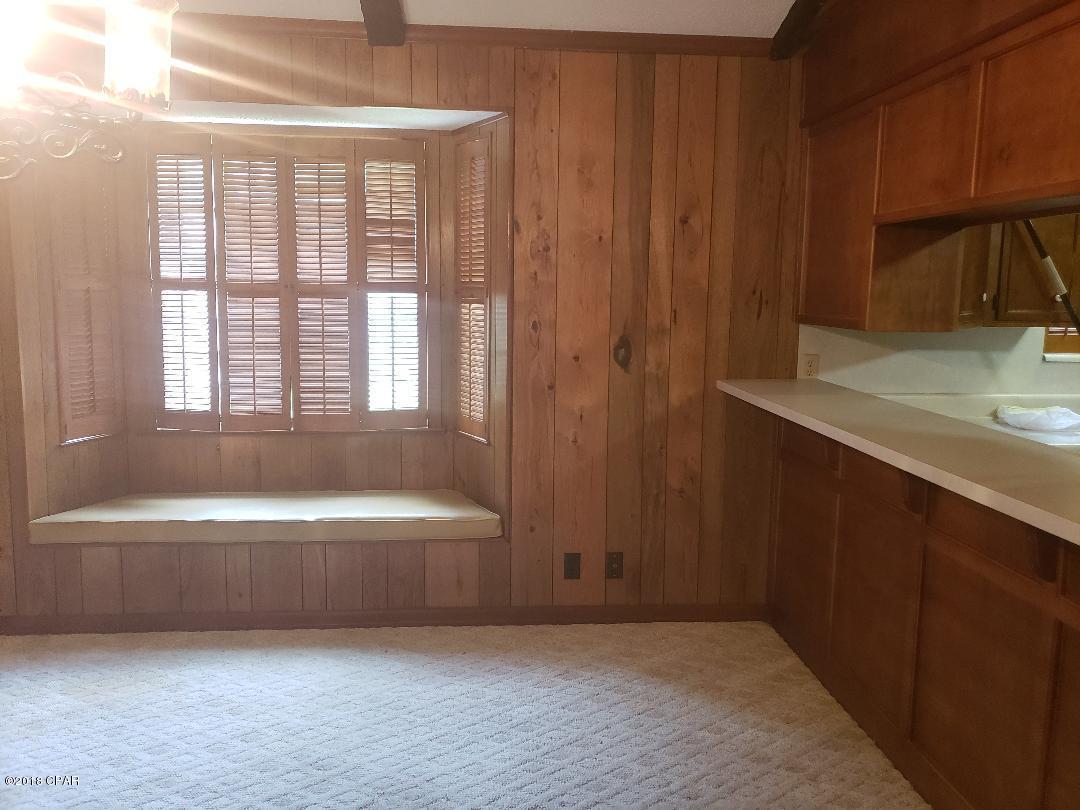 Bay Park Manor - Residential