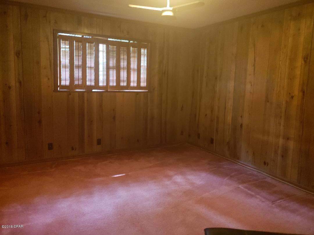 Bay Park Manor - Residential