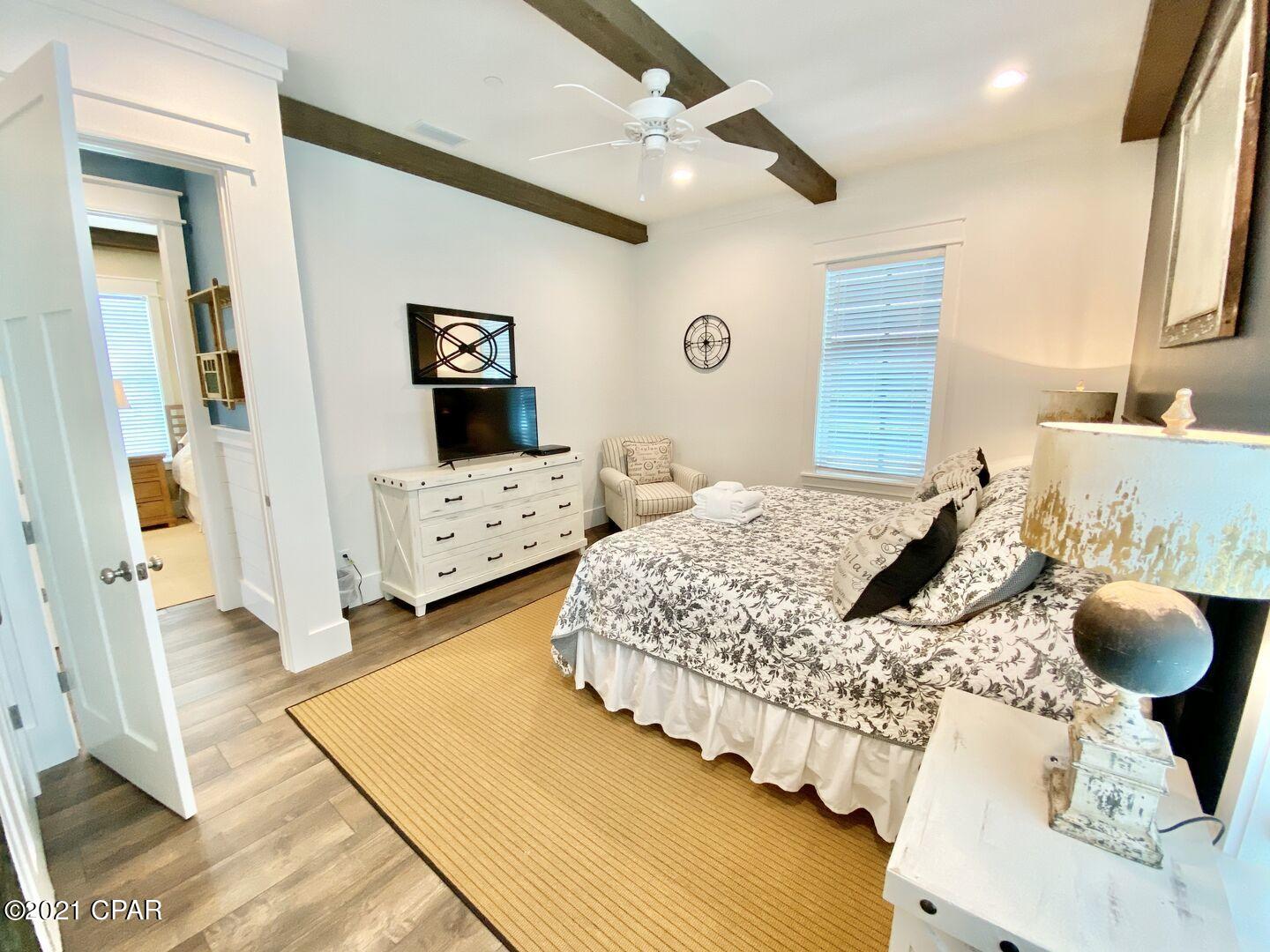 Seahorse Villas - Residential