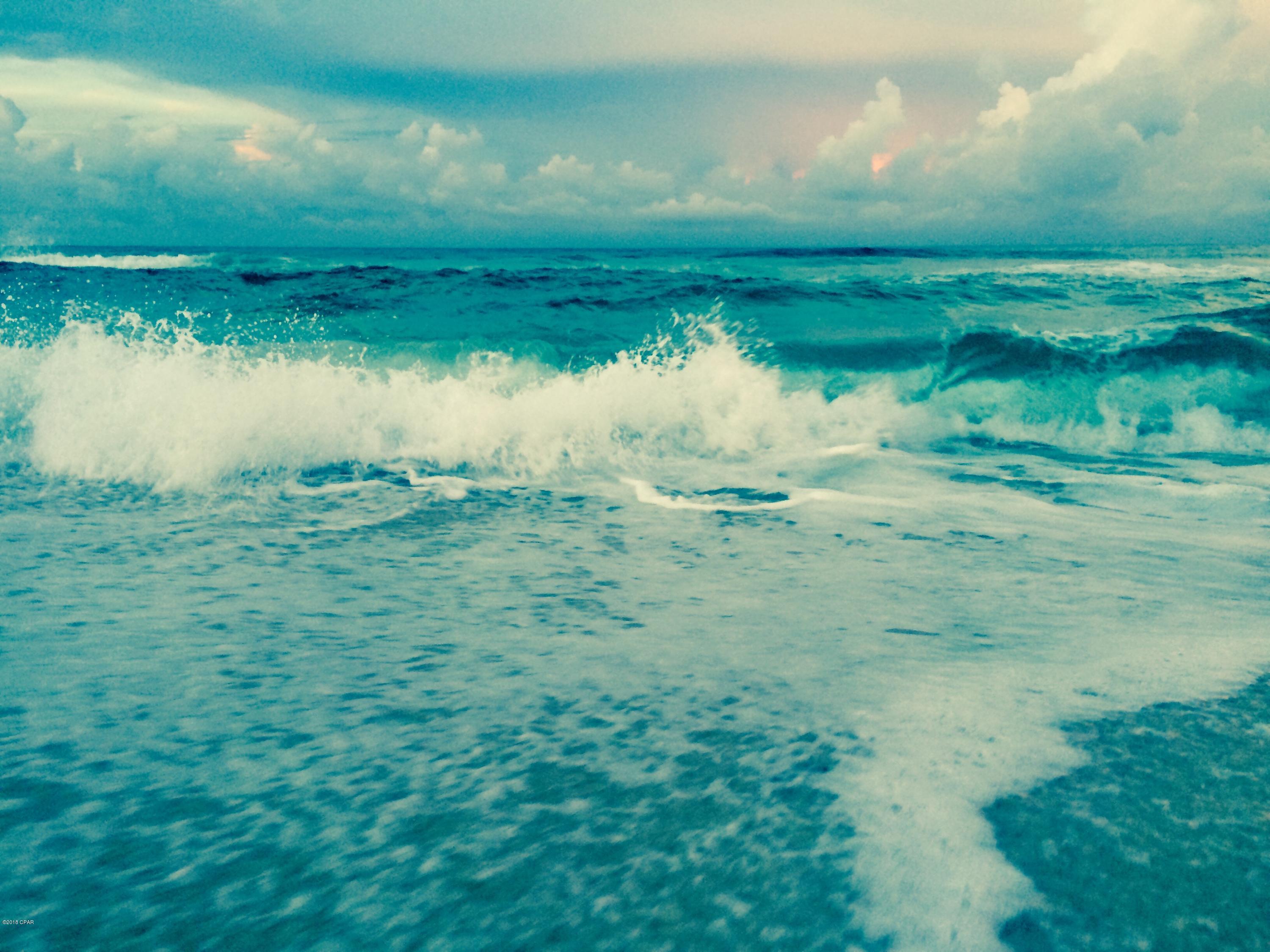 El Centro Beach - Land