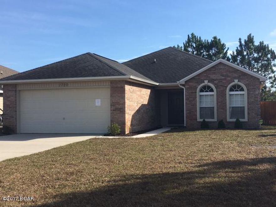This home is located in Cedar's Crossing subdivision. It features 3 bedrooms, 2 baths, a split floor plan, separate dining and breakfast areas with an individual laundry room. A gas fireplace, ceiling fans, sky lights in bathrooms and a double car garage. Deposit is half off for active military members