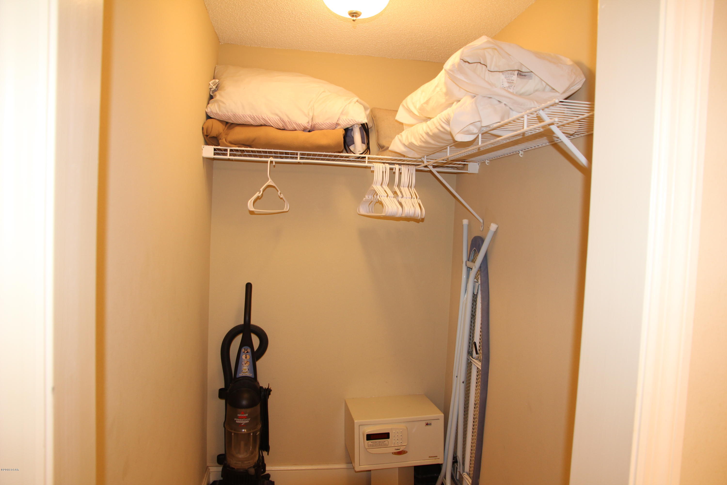 Majestic Beach Tower I - Residential