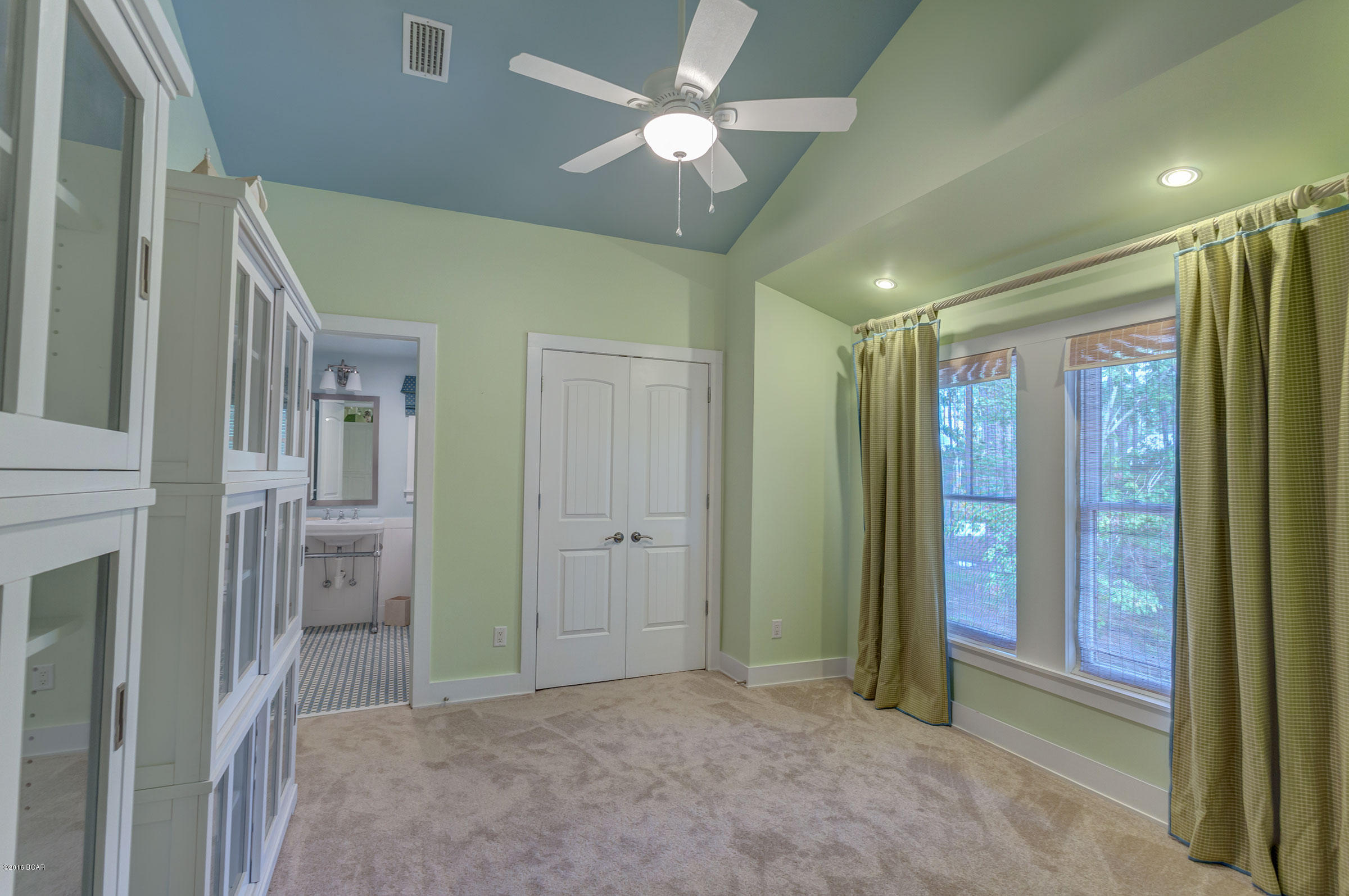 Rivercamps On Crooked Creek - Residential