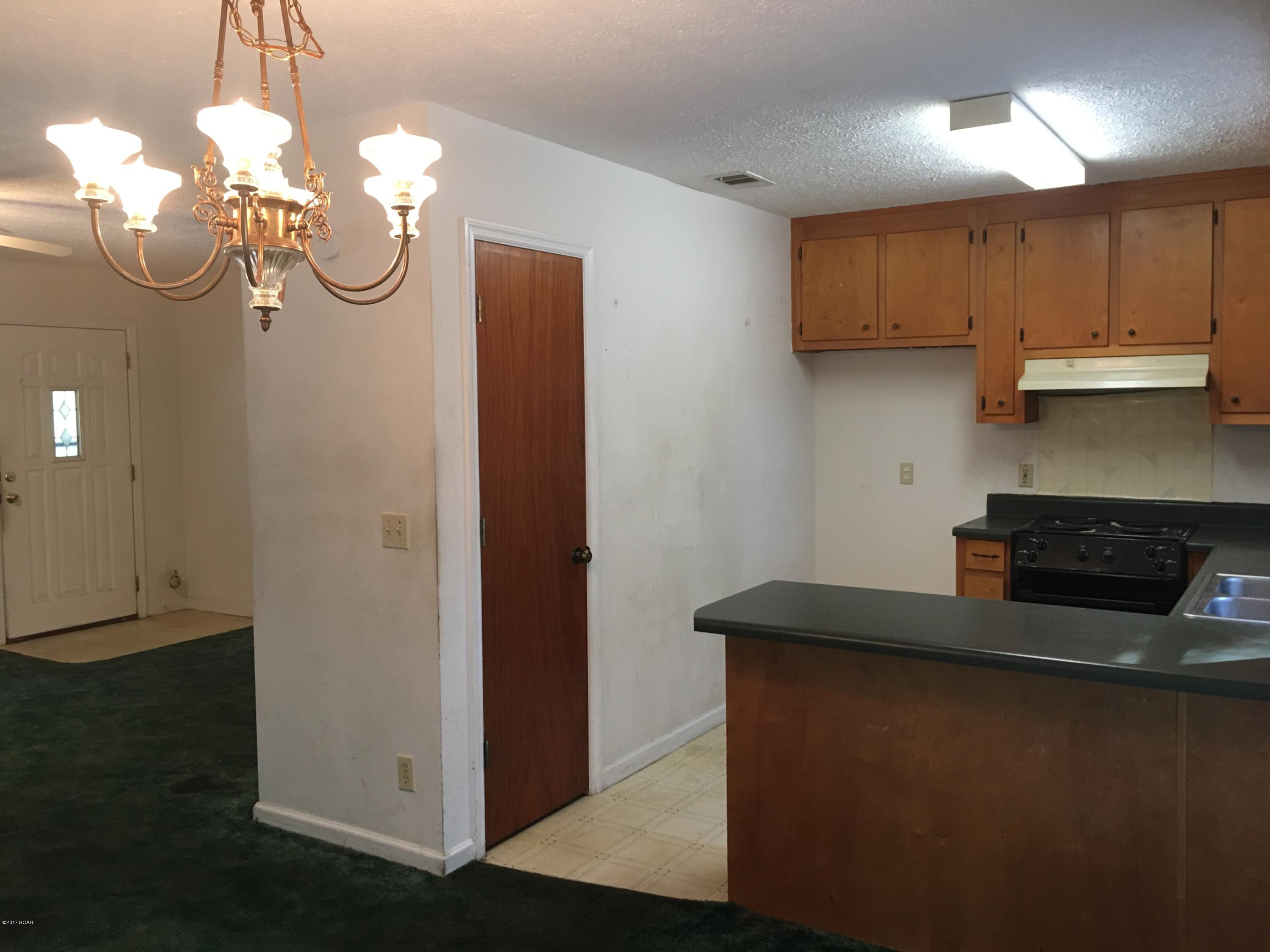 Pine View Add. Unrec - Residential