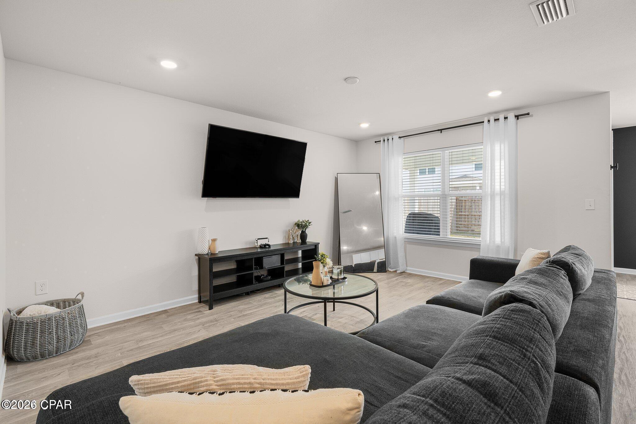 [No Recorded Subdiv] - Residential Lease