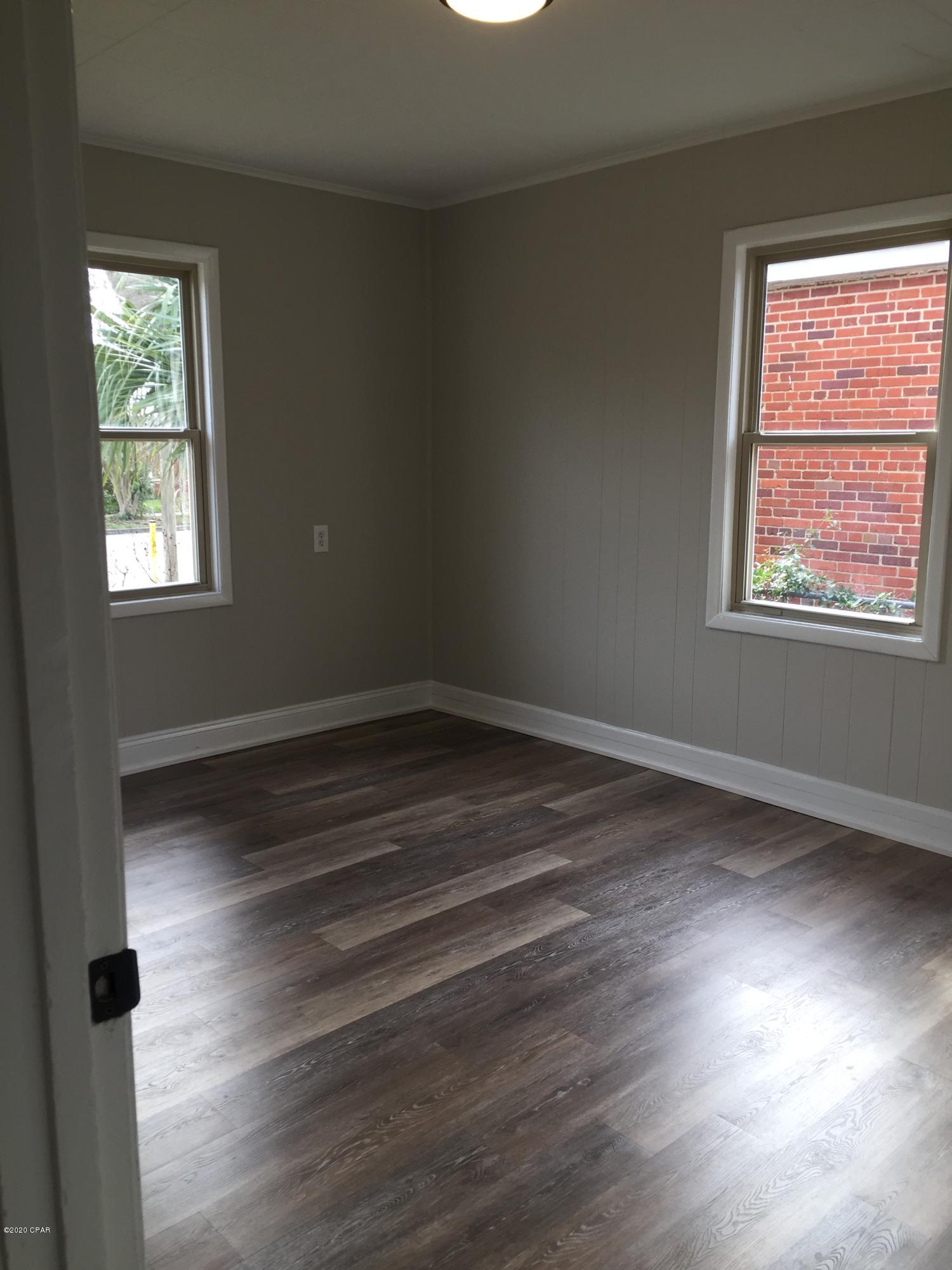 Oakland Terrace Add - Residential