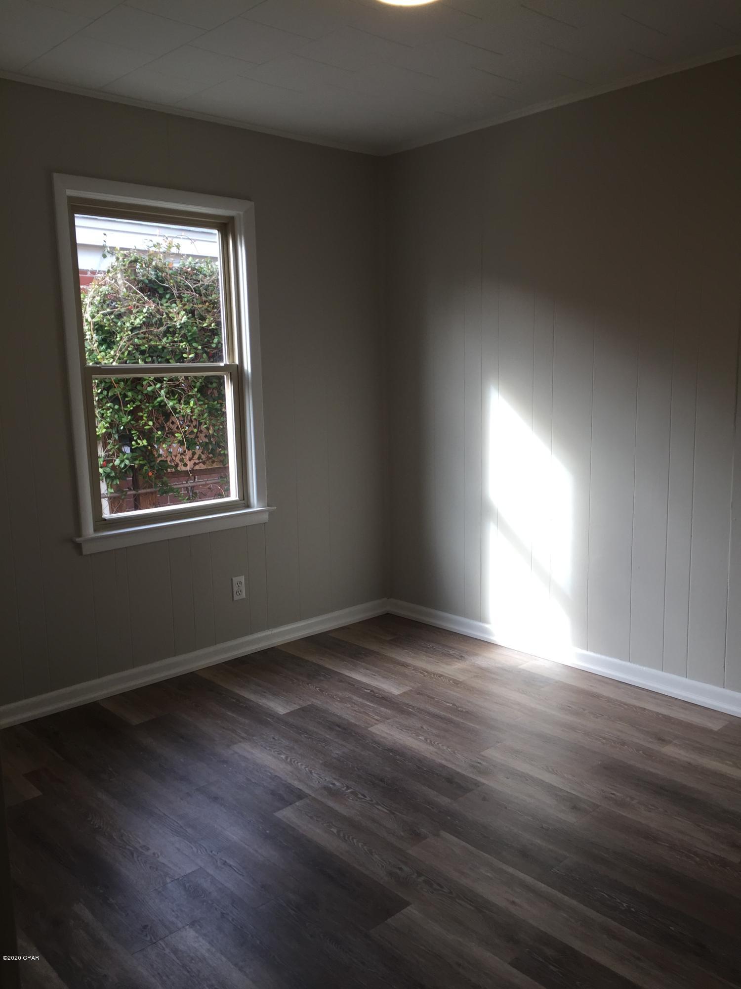 Oakland Terrace Add - Residential