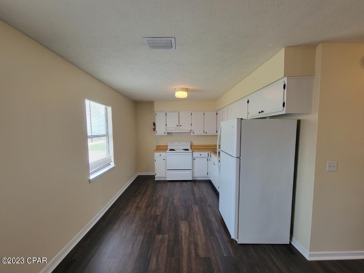 [No Recorded Subdiv] - Residential Lease