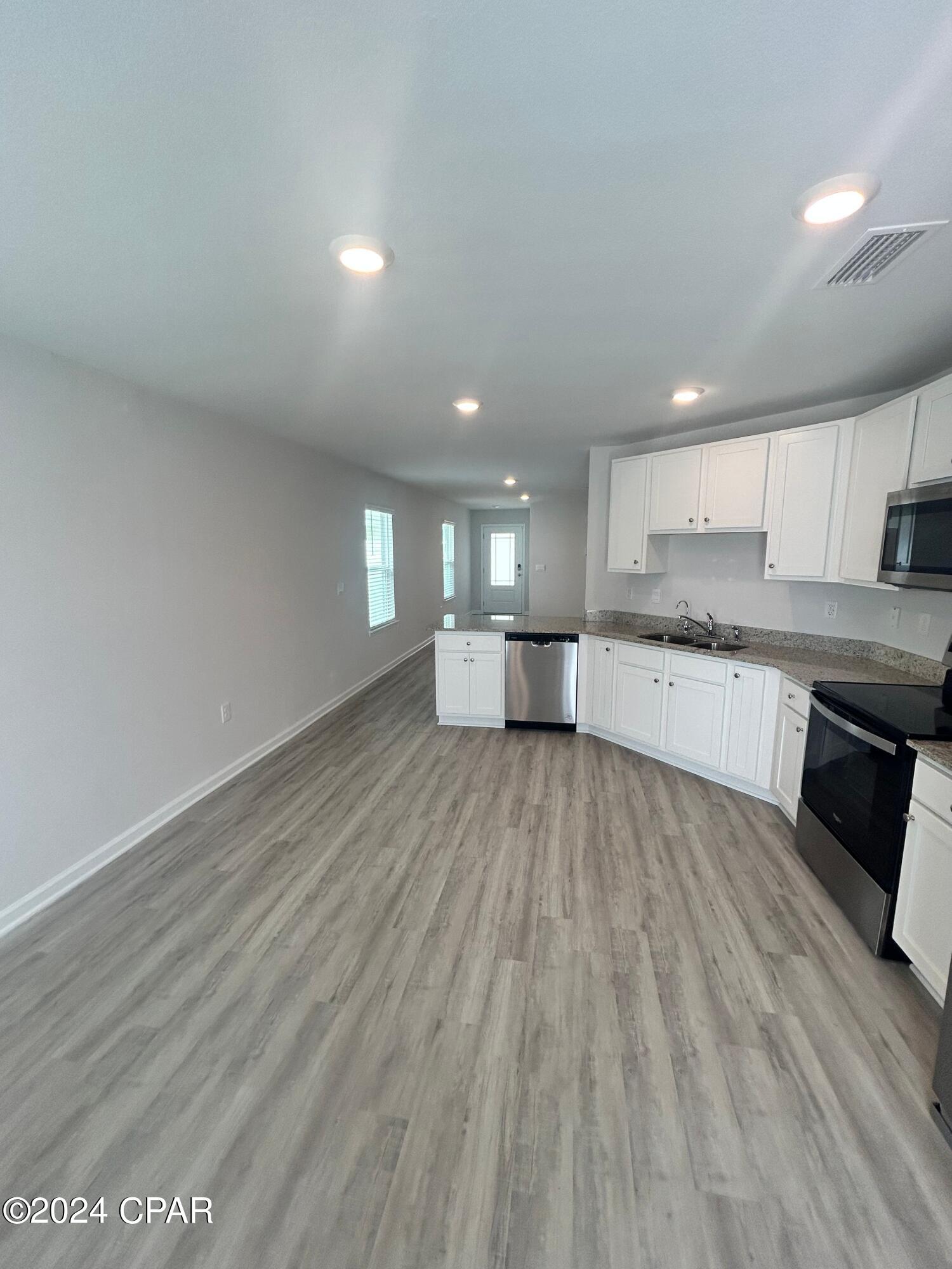 [No Recorded Subdiv] - Residential Lease