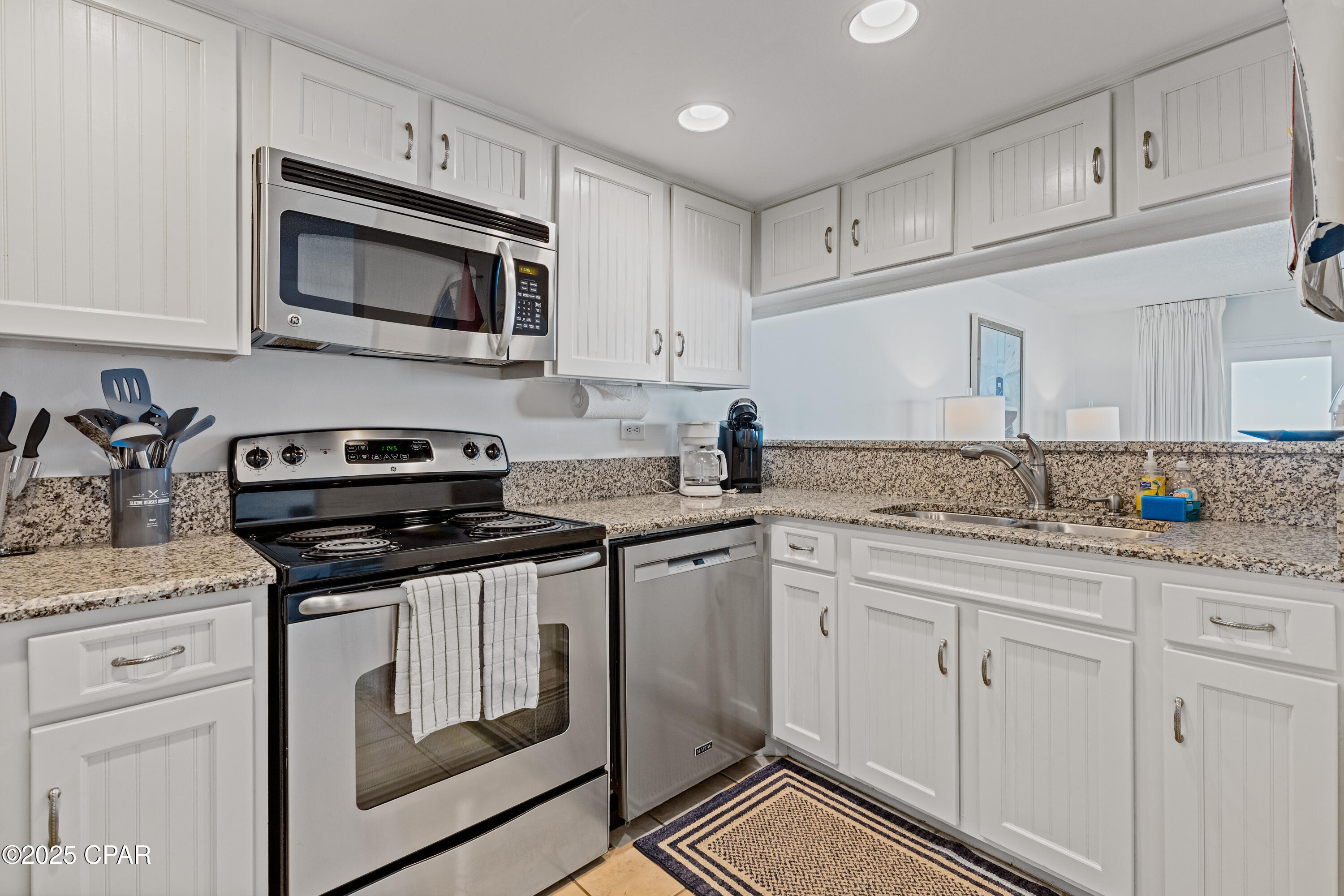 Mariner West Condo - Residential