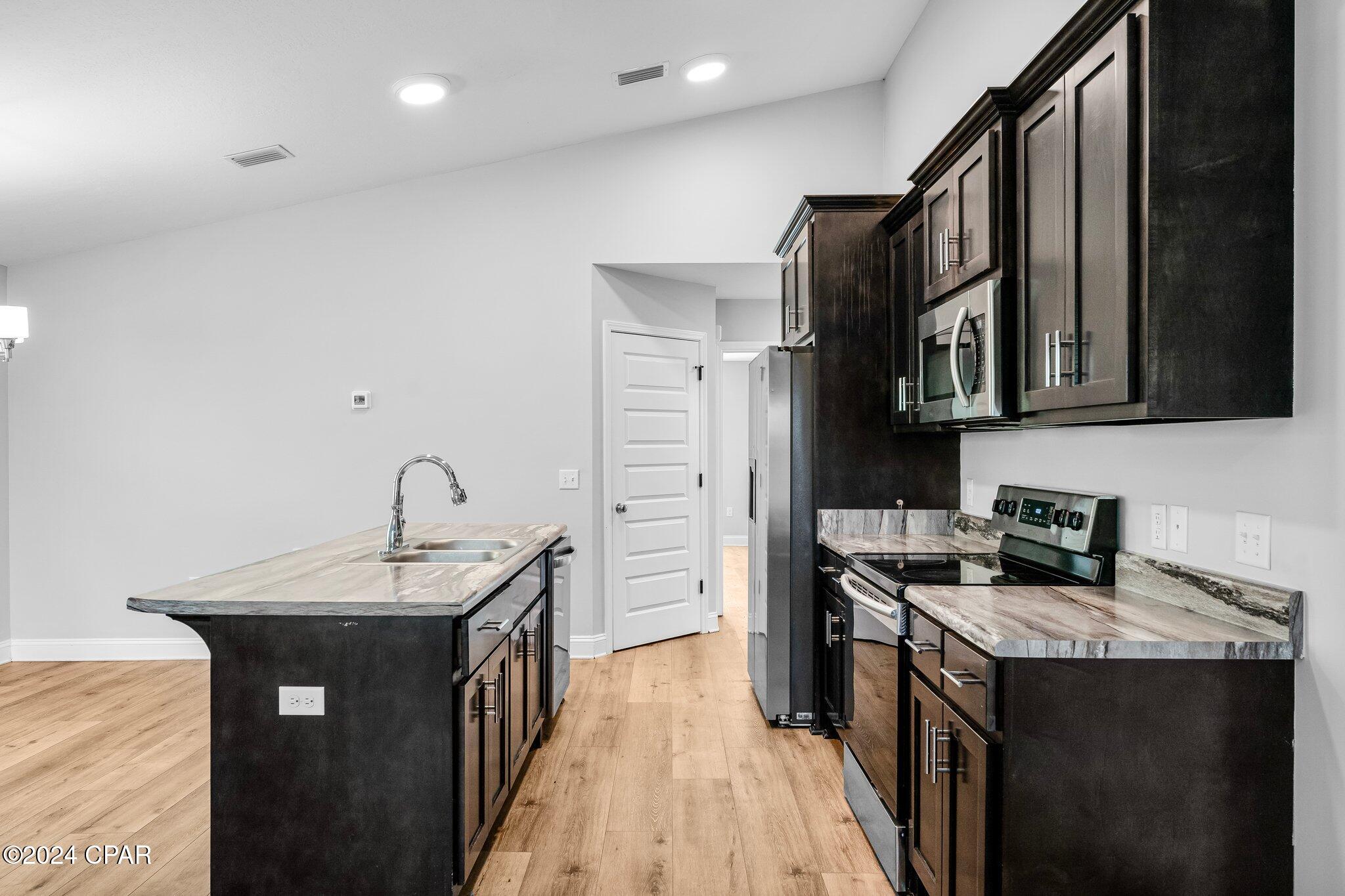 Coastal Lands 2nd Add - Residential