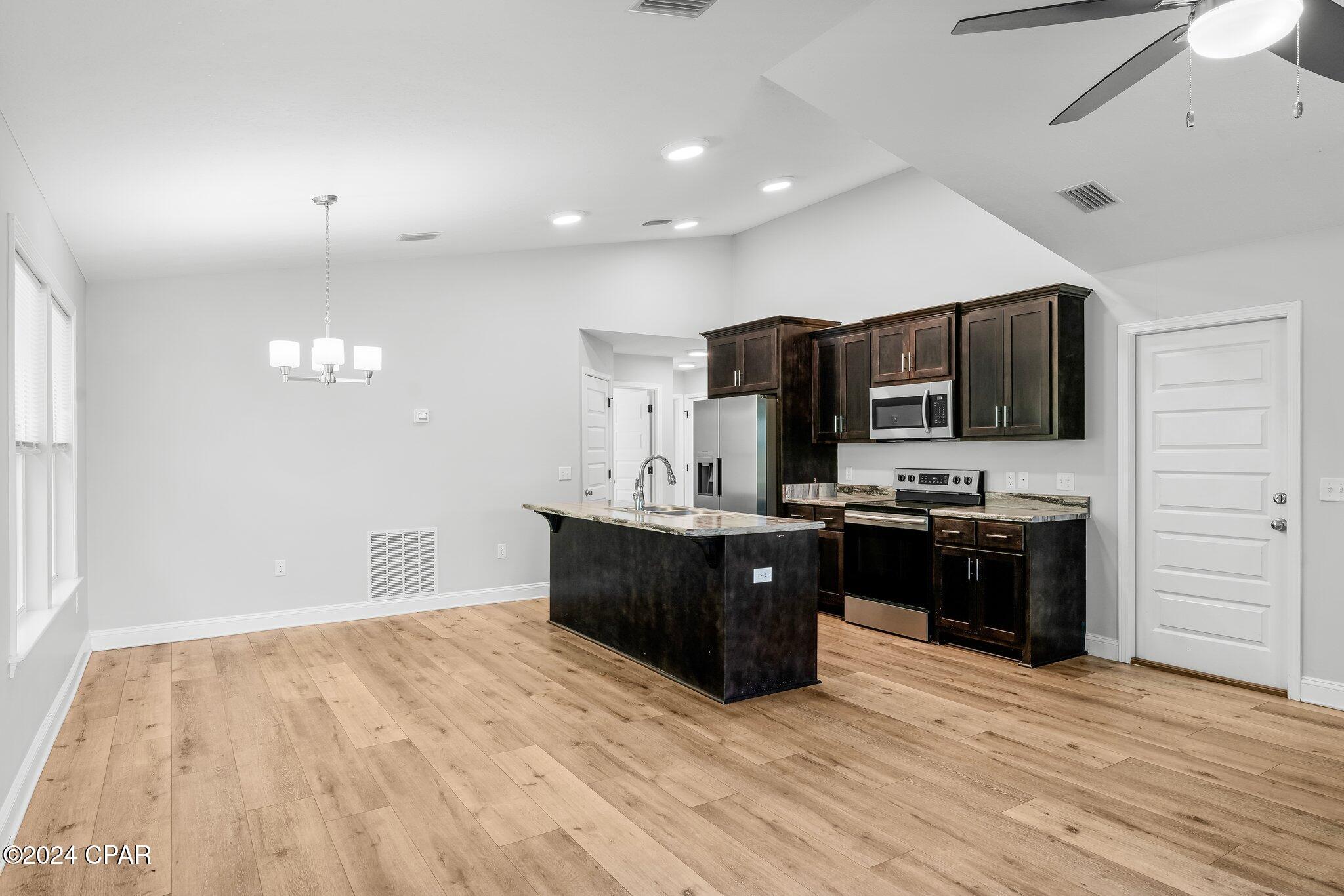 Coastal Lands 2nd Add - Residential