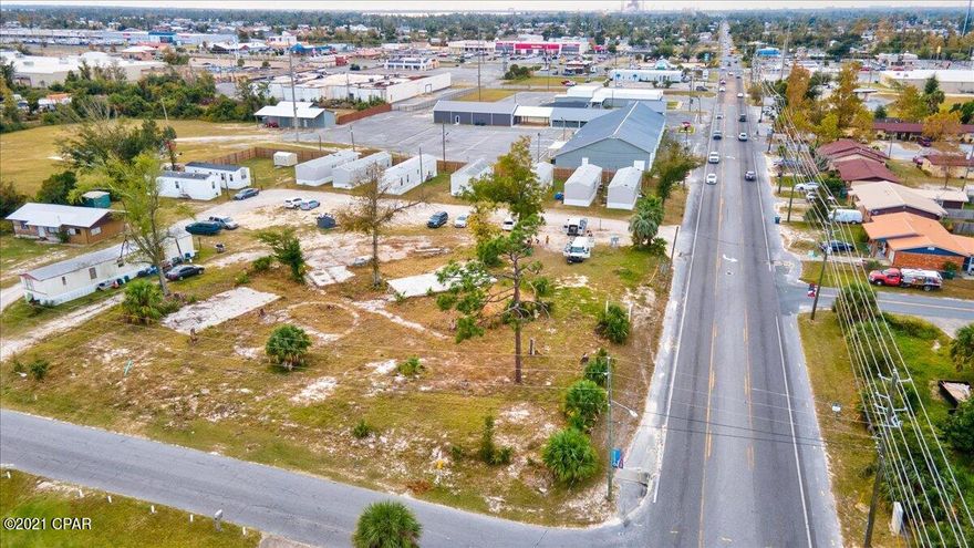 Previous location for a Daycare. Vacant land with high traffic count.