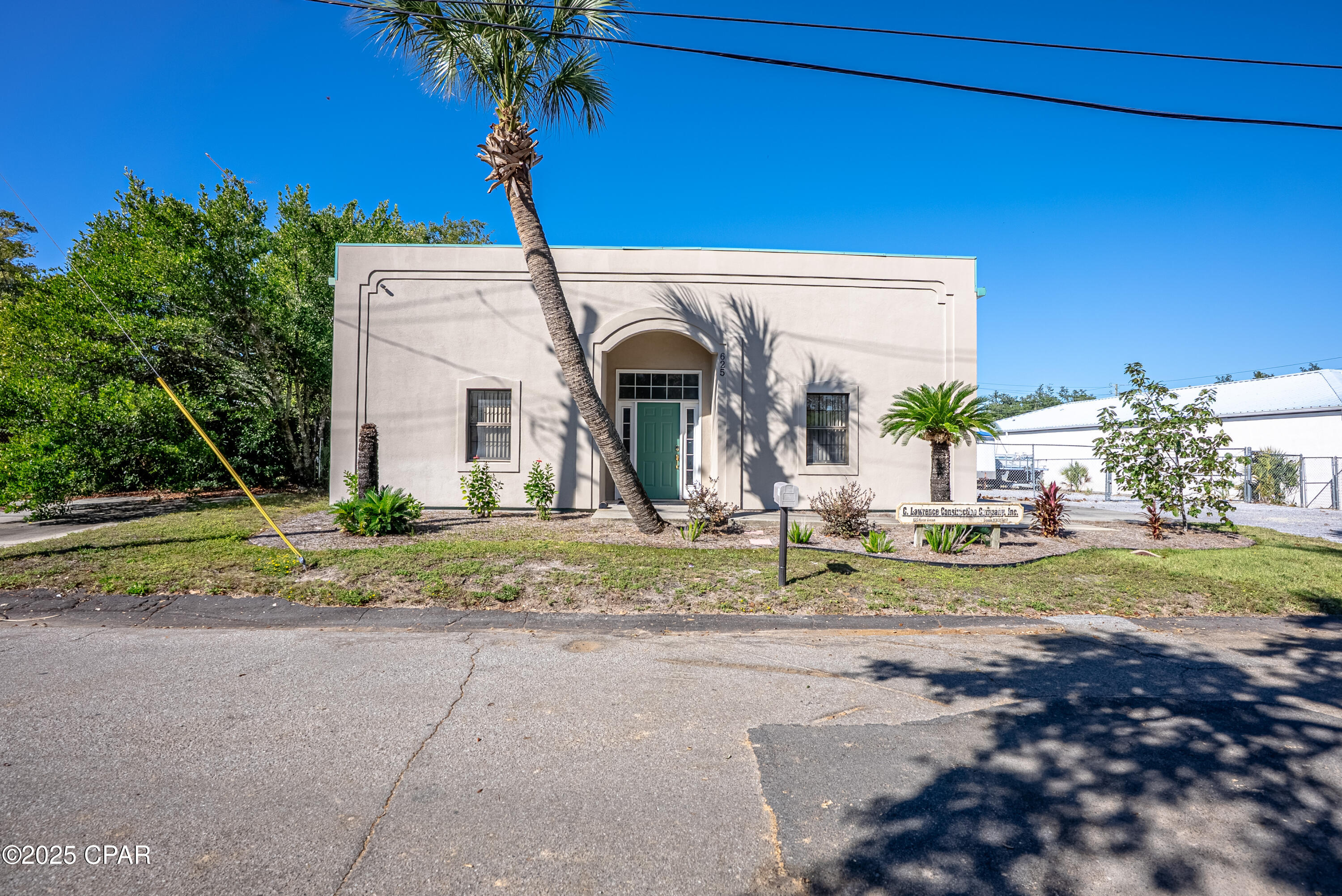 Thompson - Commercial Sale