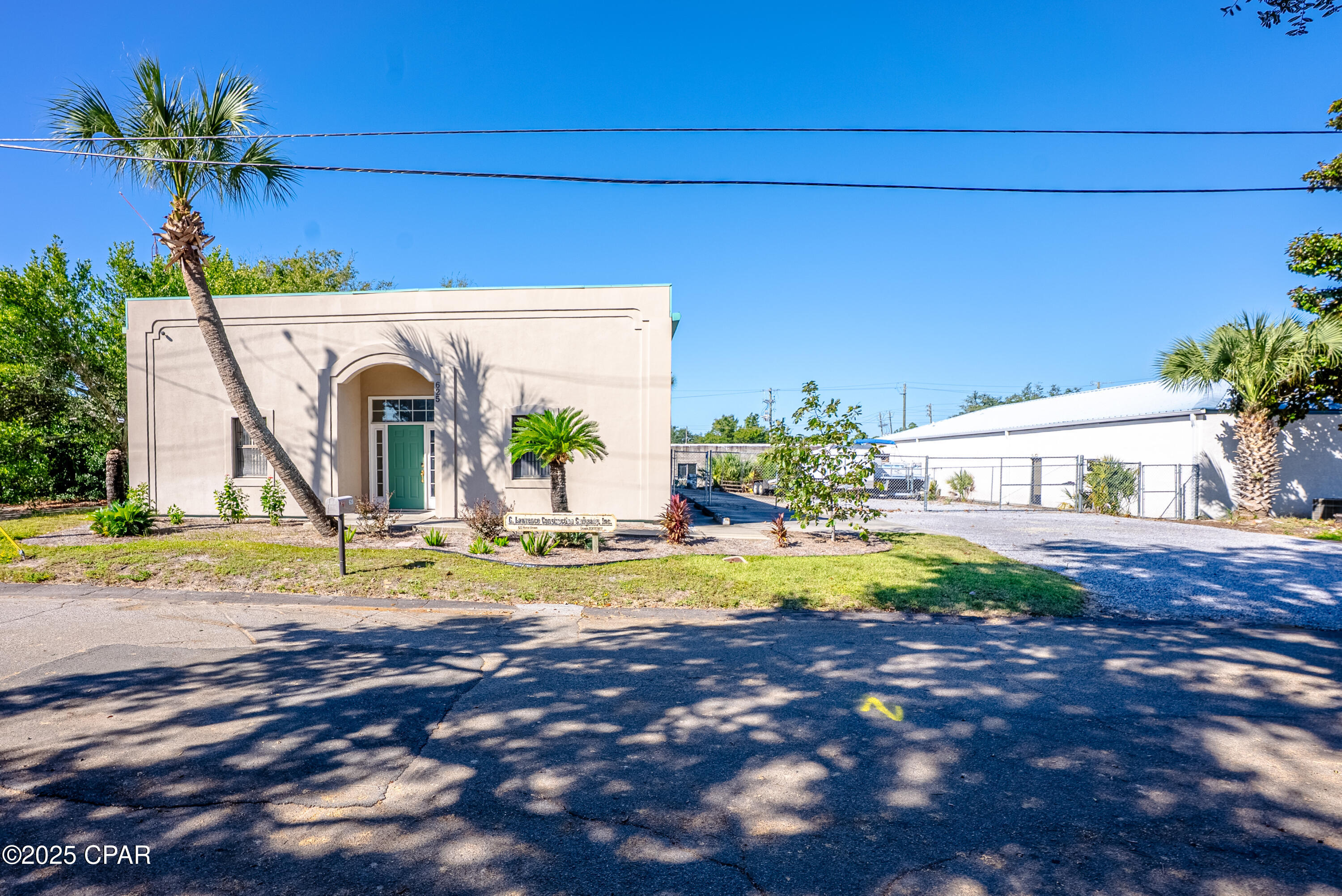 Thompson - Commercial Sale