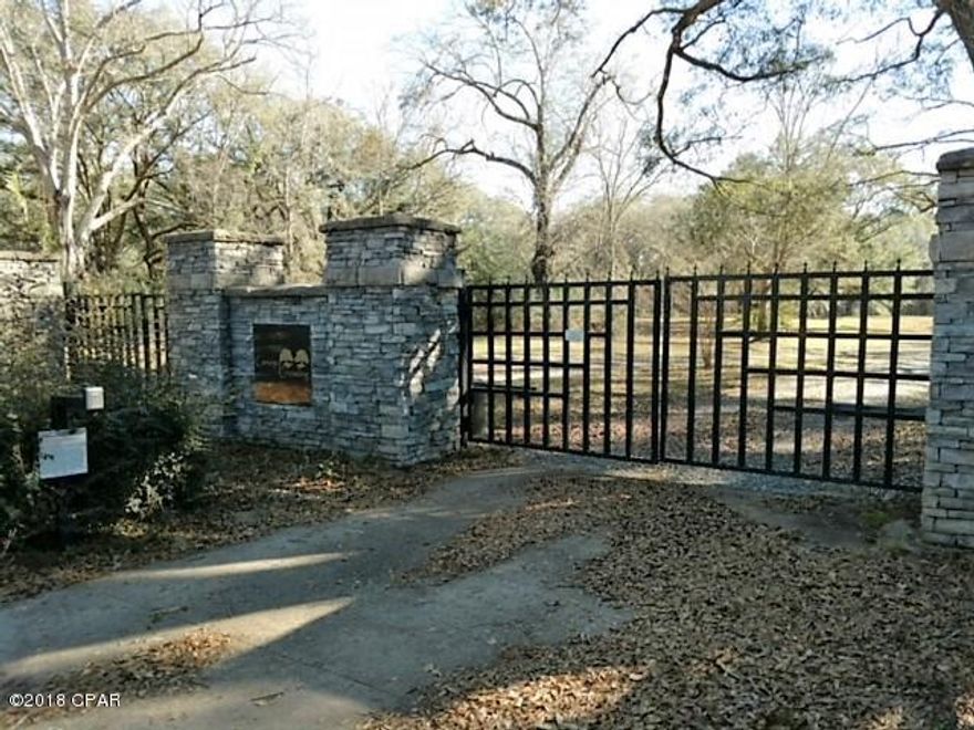 Bring your horses and build your dream home! Country living at it's best in this quiet, secluded subdivision. No mobile homes.