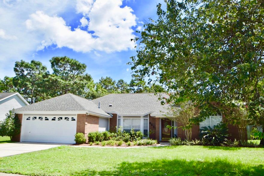 Stunning home in the popular Northshore area on a cul-de-sac.  Like new! As you approach this home, the well manicured yard & meticulously painted exterior make you aware of the great care this home has enjoyed. Not only does this home present as new, it is on a cul-de-sac. The open design of living room, dining room, breakfast area and kitchen is perfect for entertaining. Versatile floor plan allows for separate breakfast area and dining room or use the dining room space as a formal sitting room or computer room like the current owner. The master bedroom suite is over 360 sqft and is on one end of the home. The other 3 bedrooms and full bath are on the opposite end. The kitchen has stainless steel appliances, gorgeous granite counters, beautiful lighting, lots of storage, a pantry & breakfast bar. The bathrooms  also have granite counters &  above counter sinks. A cathedral ceiling lends to the open design of the great room which has a pass through from the kitchen, large sliding glass doors to the backyard & a lovely fireplace. The backyard is beautiful & relaxing w/plenty of room to play w/the kids or even put in a pool. It's easy to keep it green w/the in-ground sprinkler system.