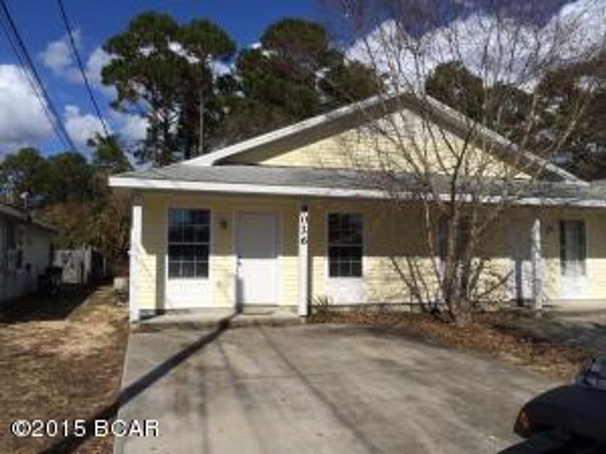 Great 2 bedroom 1 bath unit located in the North Lagoon area, short drive to the beach, dining and entertainment.  This unit has also been recently painted and new carpet.