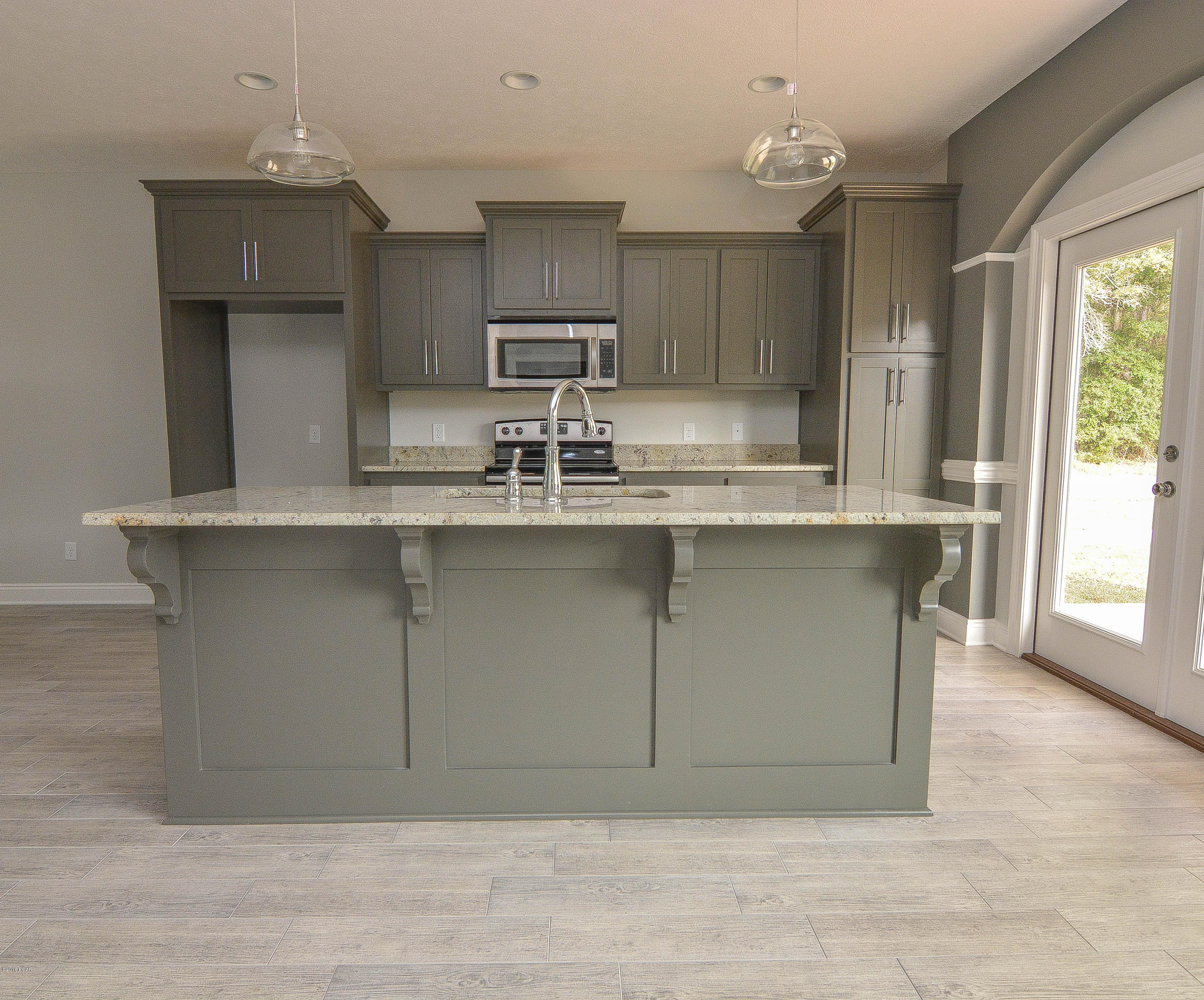 The Pines Of Lynn Haven - Residential