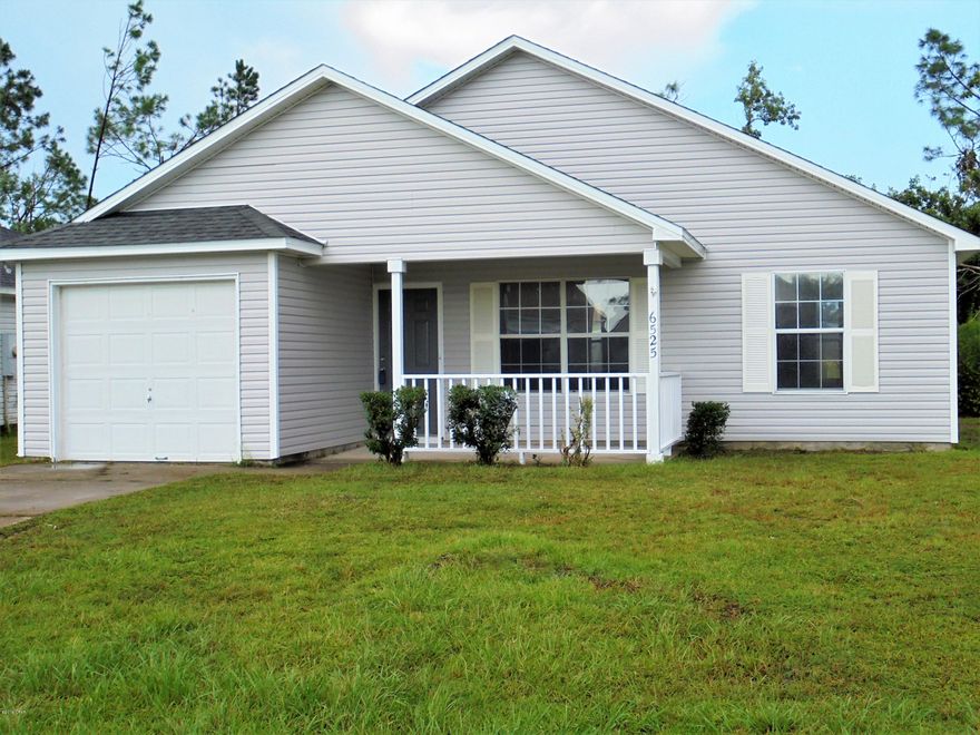 CURRENTLY UNDER CONTRACT, SELLER ACCEPTING BACKUP OFFERS



Welcome to Sweetwater Village! This newly remodeled 3-bedroom 2 bath home with open floor plan and single car garage is comfortable, spacious and Move-In ready. The kitchen features new stainless flat top stove and dishwasher, and a breakfast bar that looks out onto the living room / dining room area. Beautiful newly installed vinyl plank flooring runs throughout the home, along with updated ceiling fans and light fixtures. Both bathrooms have been updated and feature granite countertops and tile. Enjoy the outdoors, let the kids and pets play in the privacy fenced back yard or relax on the spacious covered front porch. This home is conveniently located to Hwy 231, just north of Panama City. Sweetwater Village entitles you to admission to the lake, with its beach and play areas, this is a true retreat. With a close drive to town or to the beach, you'll be set for years to come! NO Rear Neighbors and more - no honey-to-do list, just move in and relax. Don't hesitate on this exceptional opportunity!

(All sizes approximate and taken from public records, Buyer to verify any and all details Buyer deems important.)