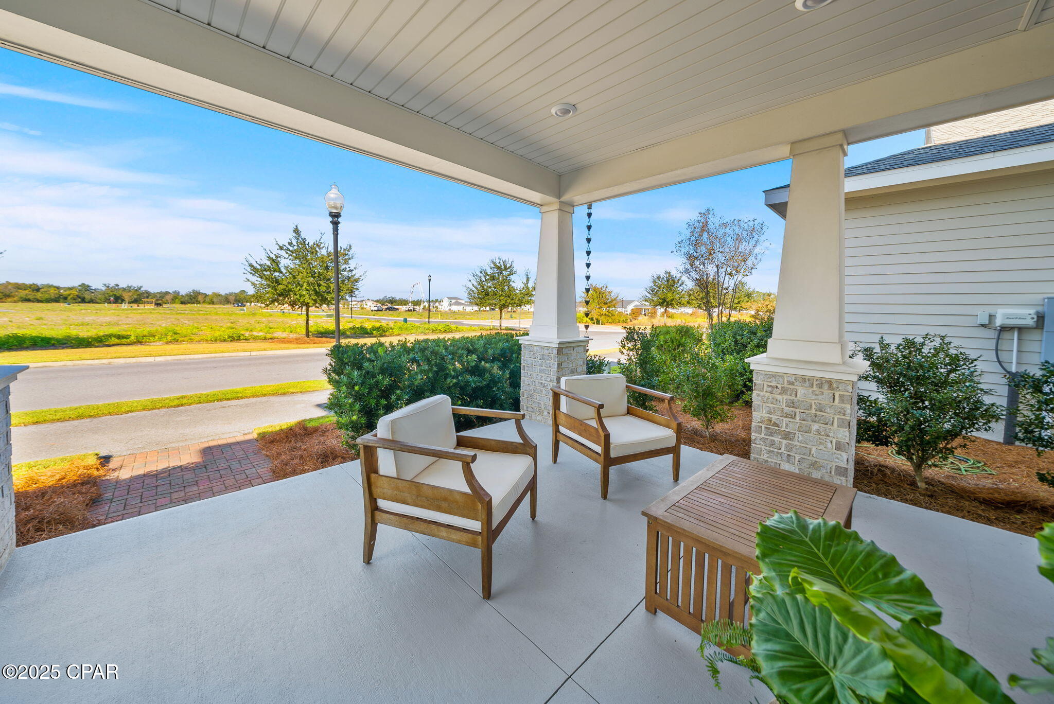 1604 N Discovery Loop