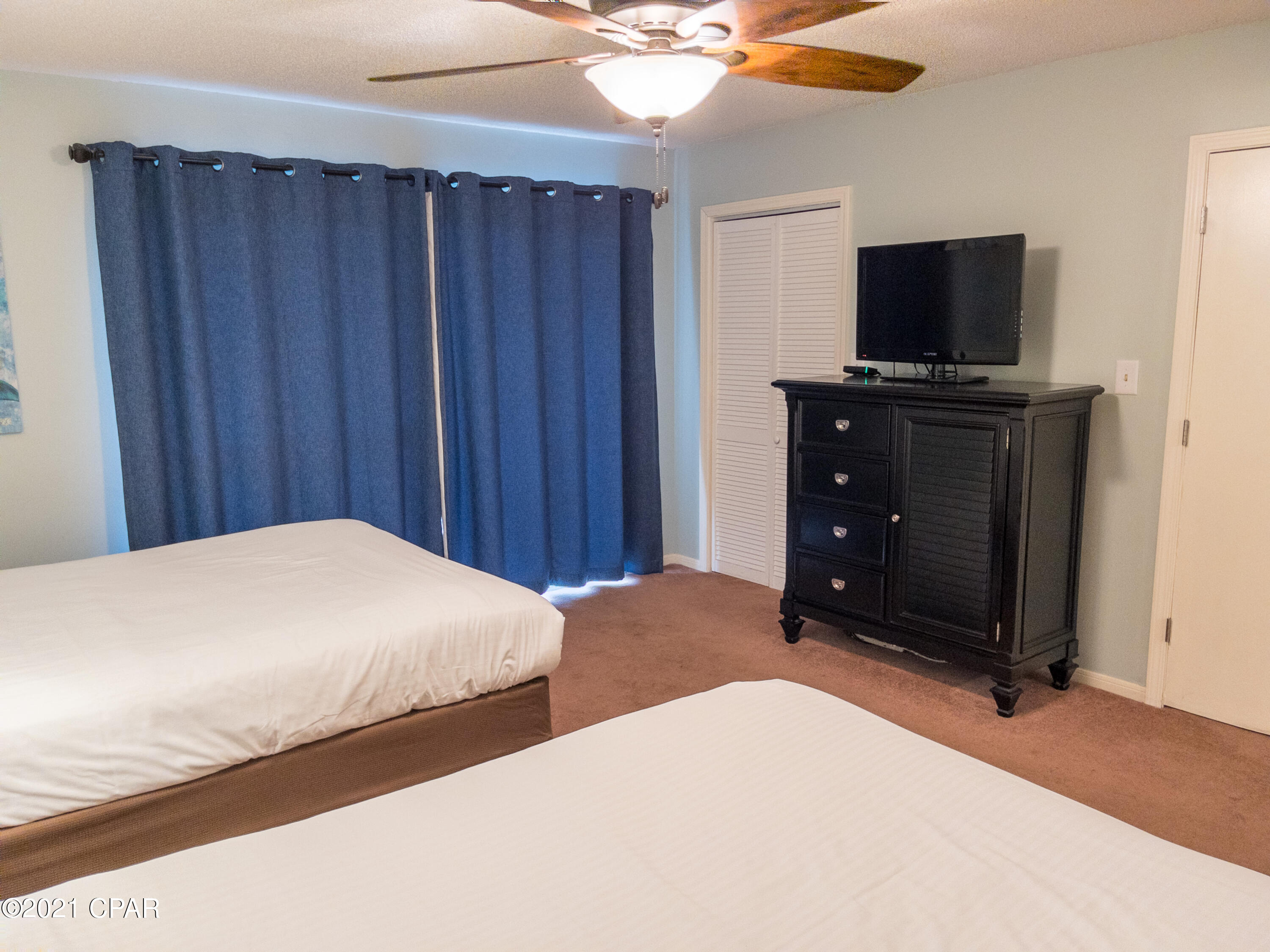 Forest Hills Tennis Villas - Residential