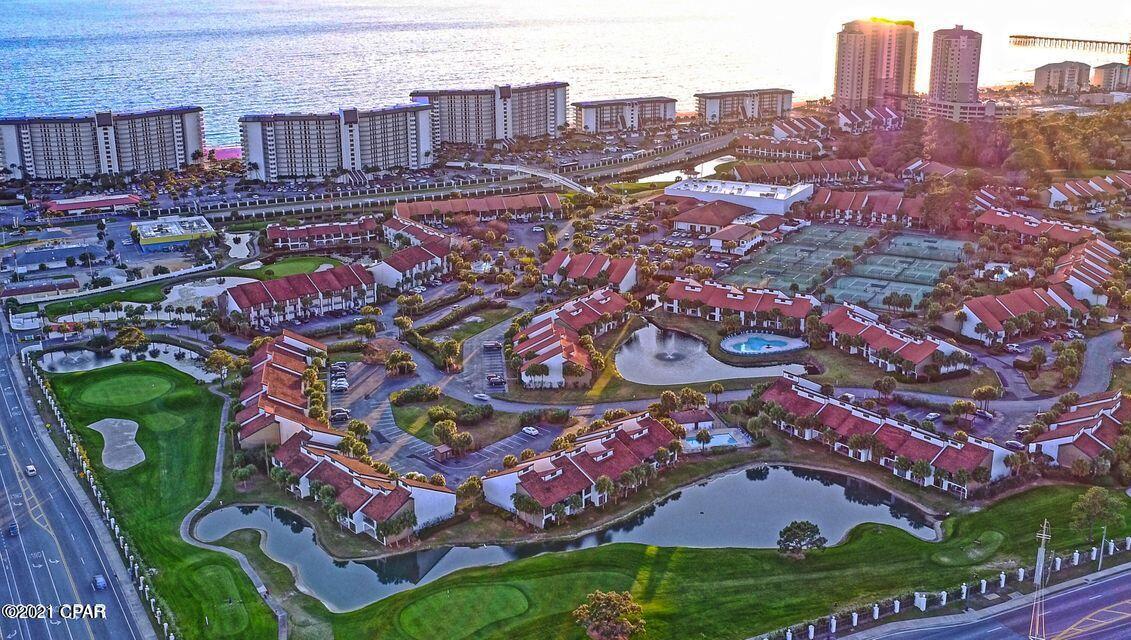 Forest Hills Tennis Villas - Residential