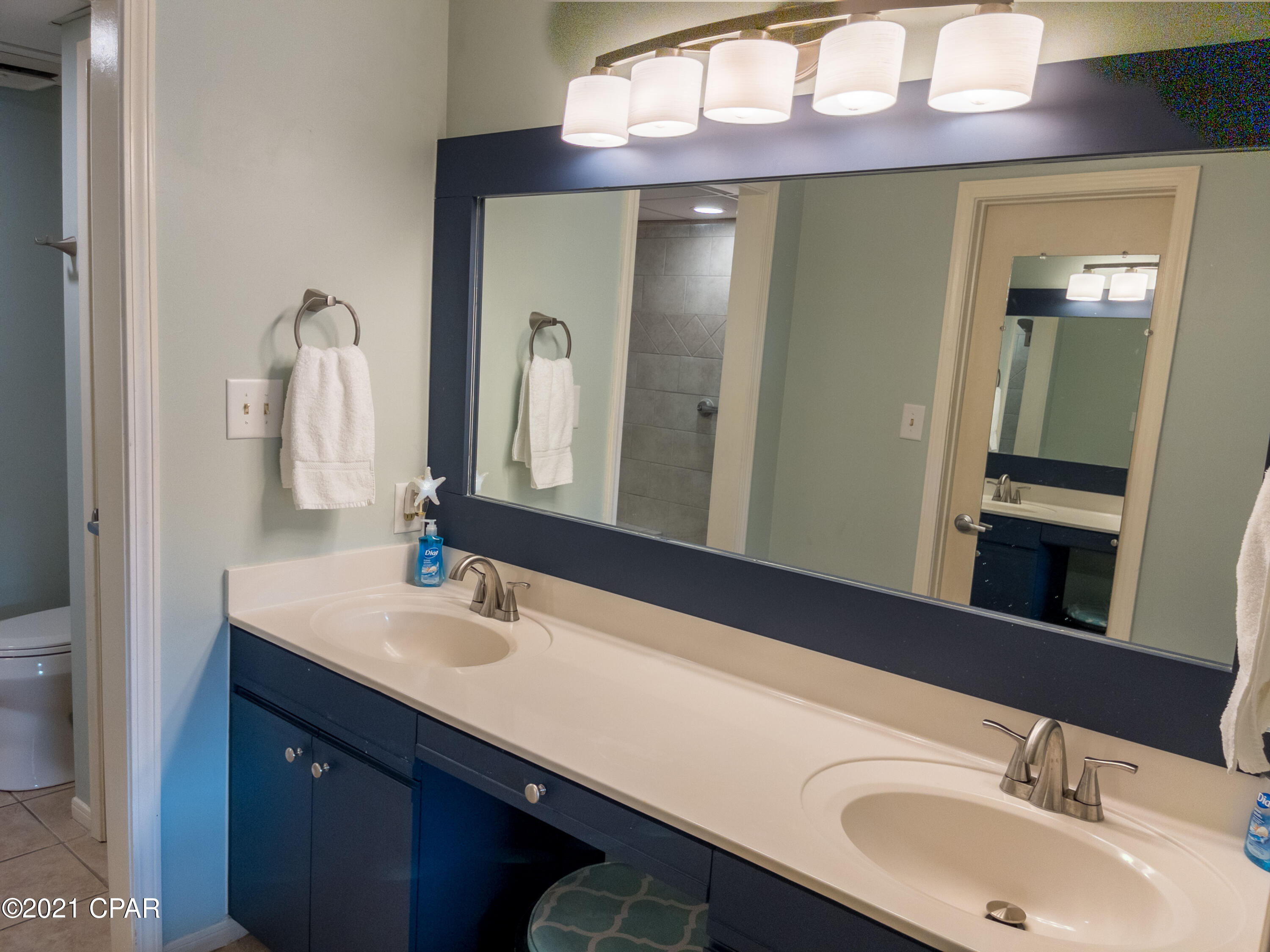 Forest Hills Tennis Villas - Residential