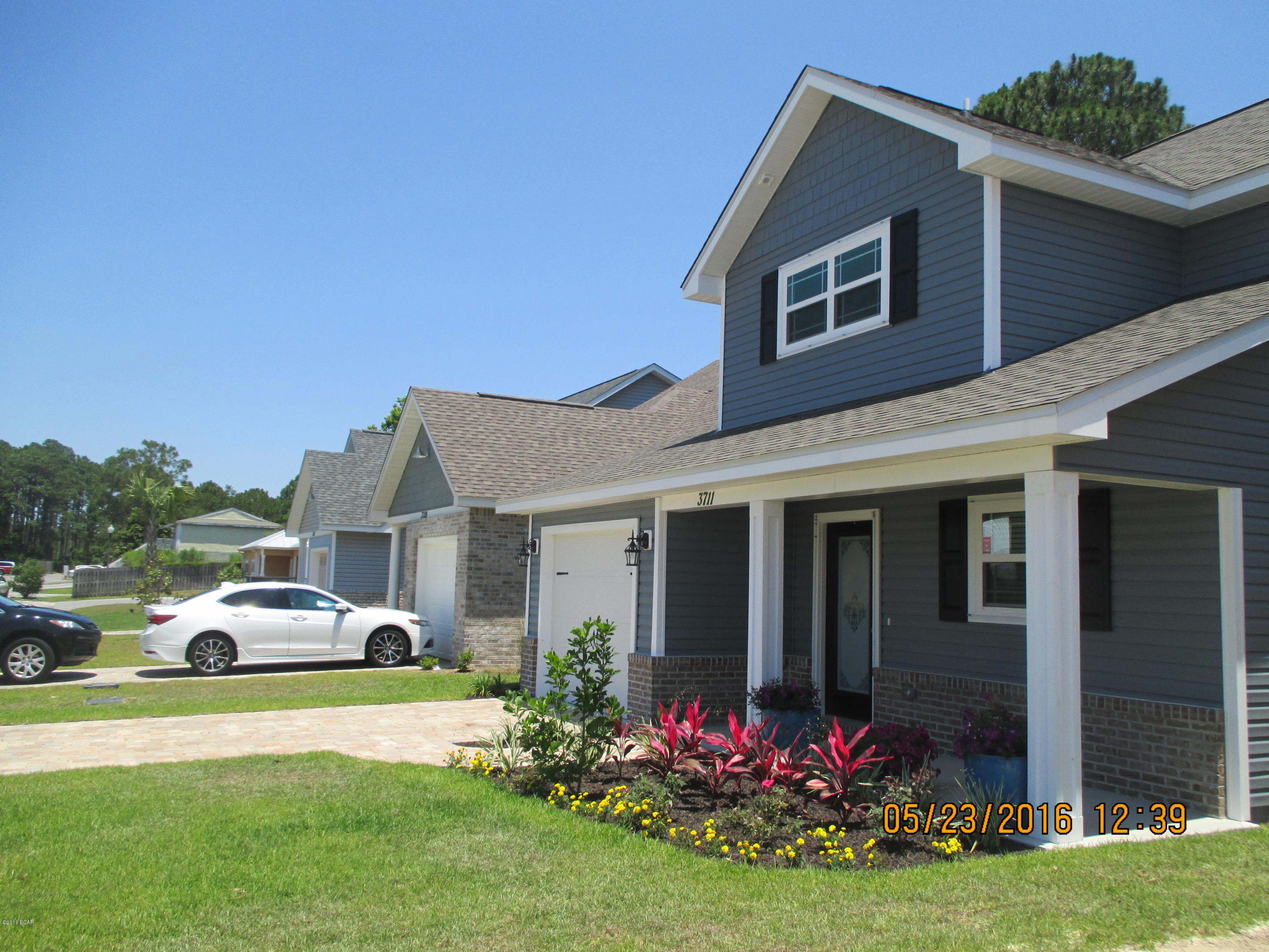 Hidden Lagoon - Residential