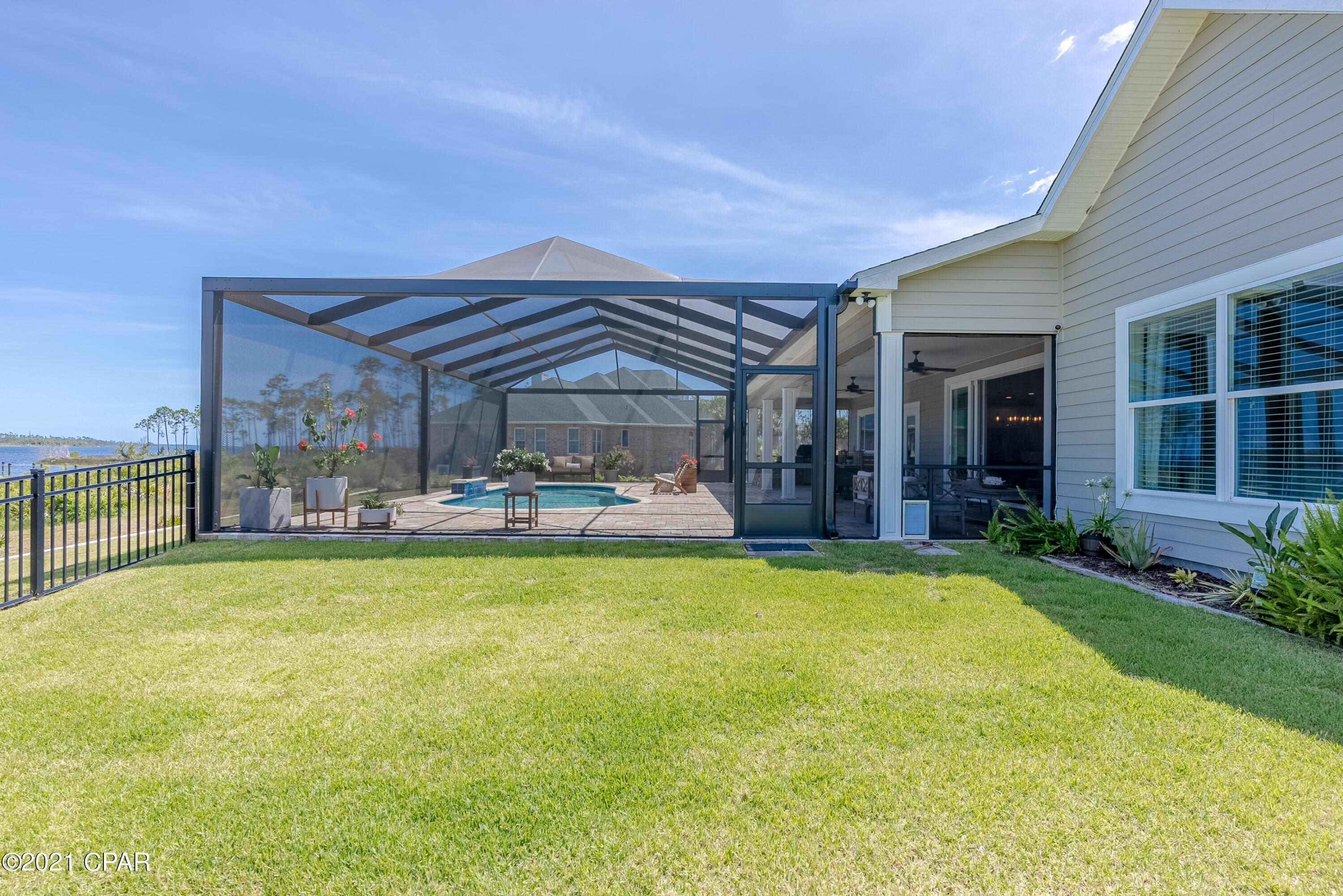 Laird Bayou - Residential