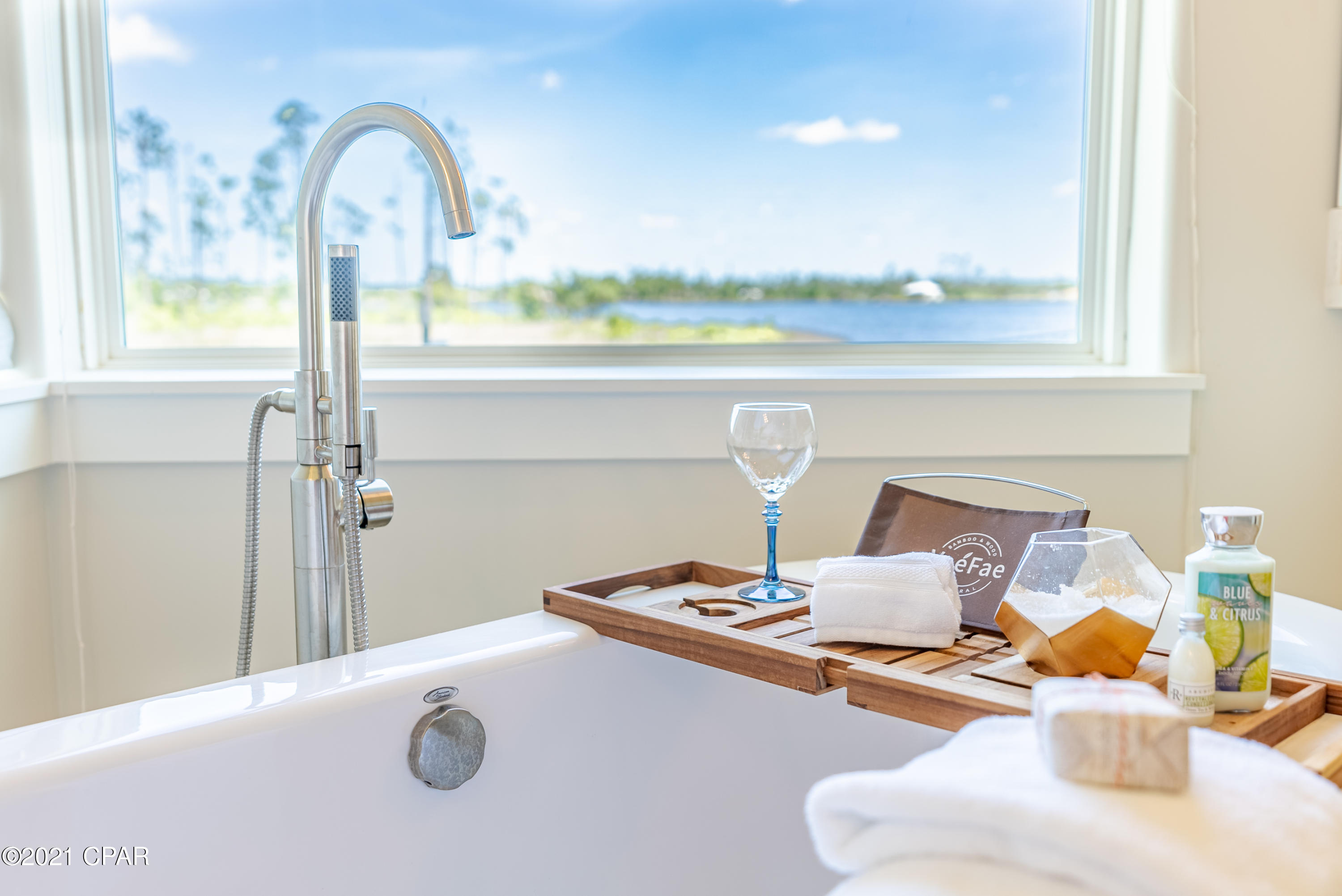 Laird Bayou - Residential